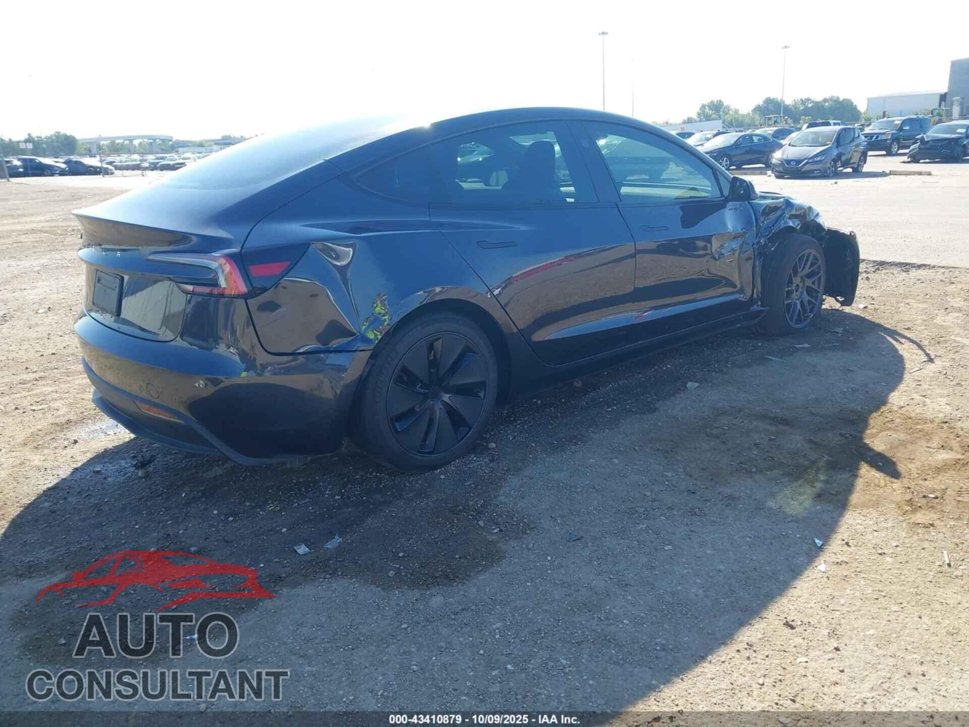 TESLA MODEL 3 2024 - 5YJ3E1EA8RF860832