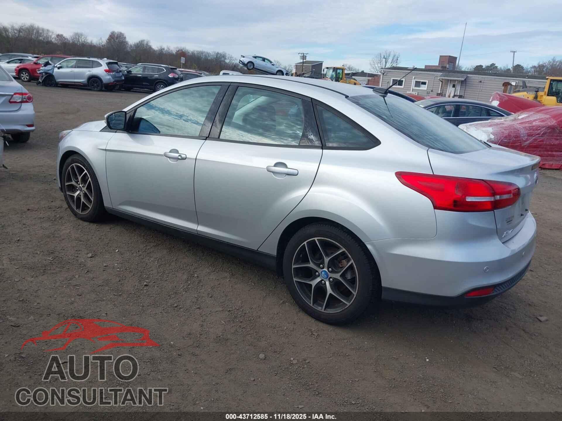 FORD FOCUS 2017 - 1FADP3H25HL201042