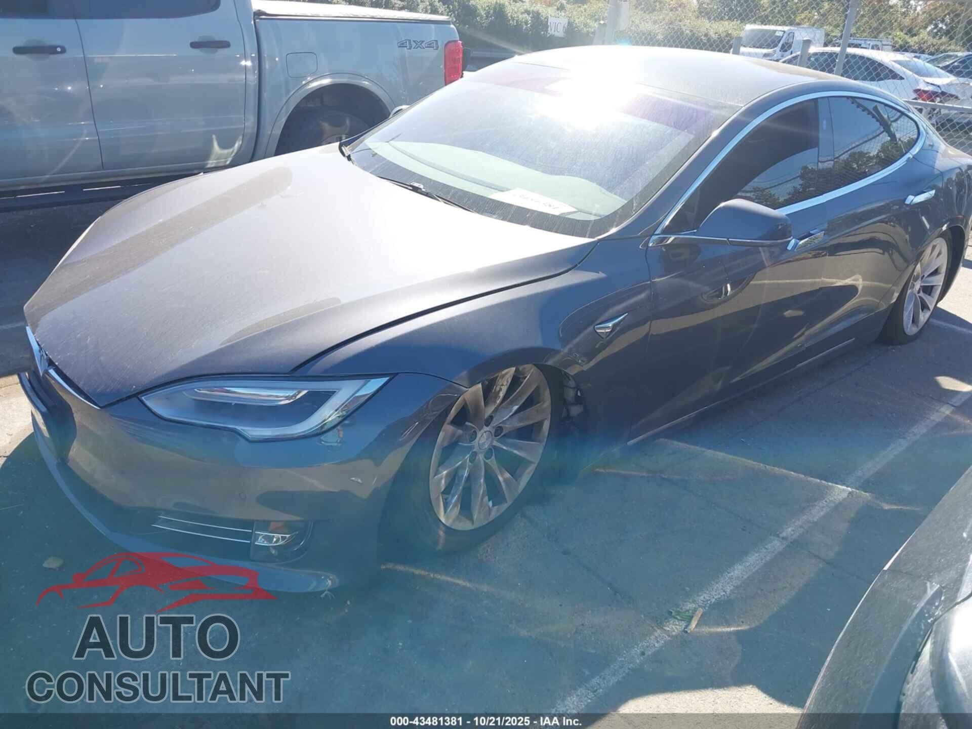 TESLA MODEL S 2017 - 5YJSA1E25HF213092