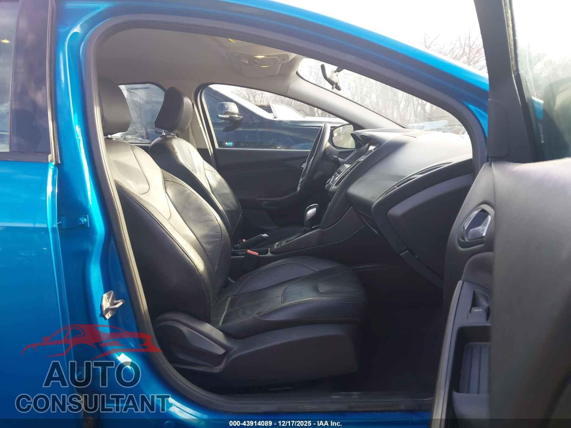 FORD FOCUS 2016 - 1FADP3K26GL360787