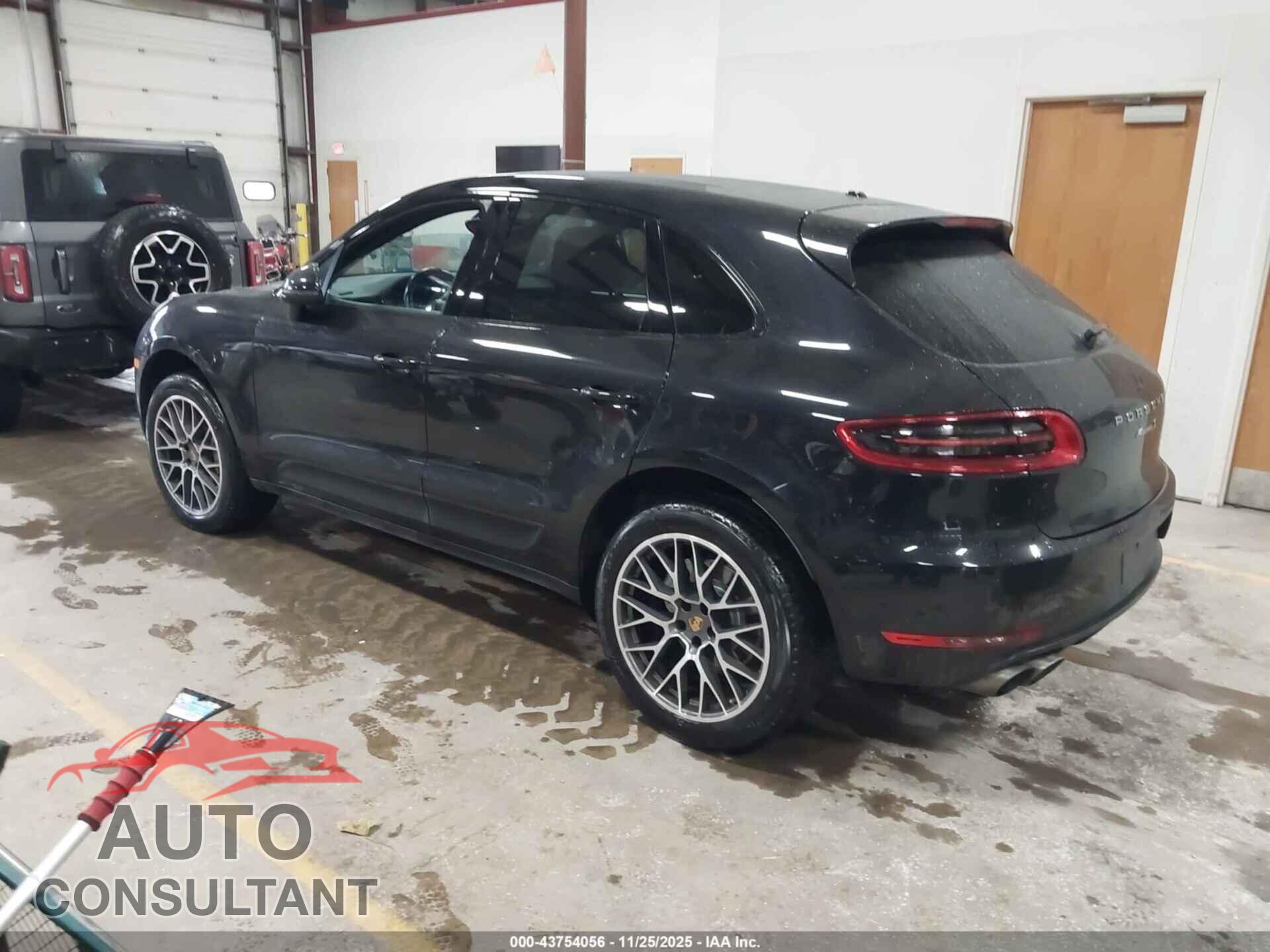 PORSCHE MACAN 2016 - WP1AB2A59GLB44755