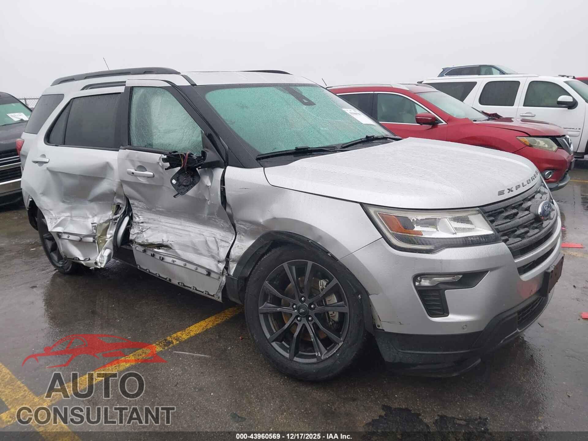 FORD EXPLORER 2018 - 1FM5K7D85JGB78340