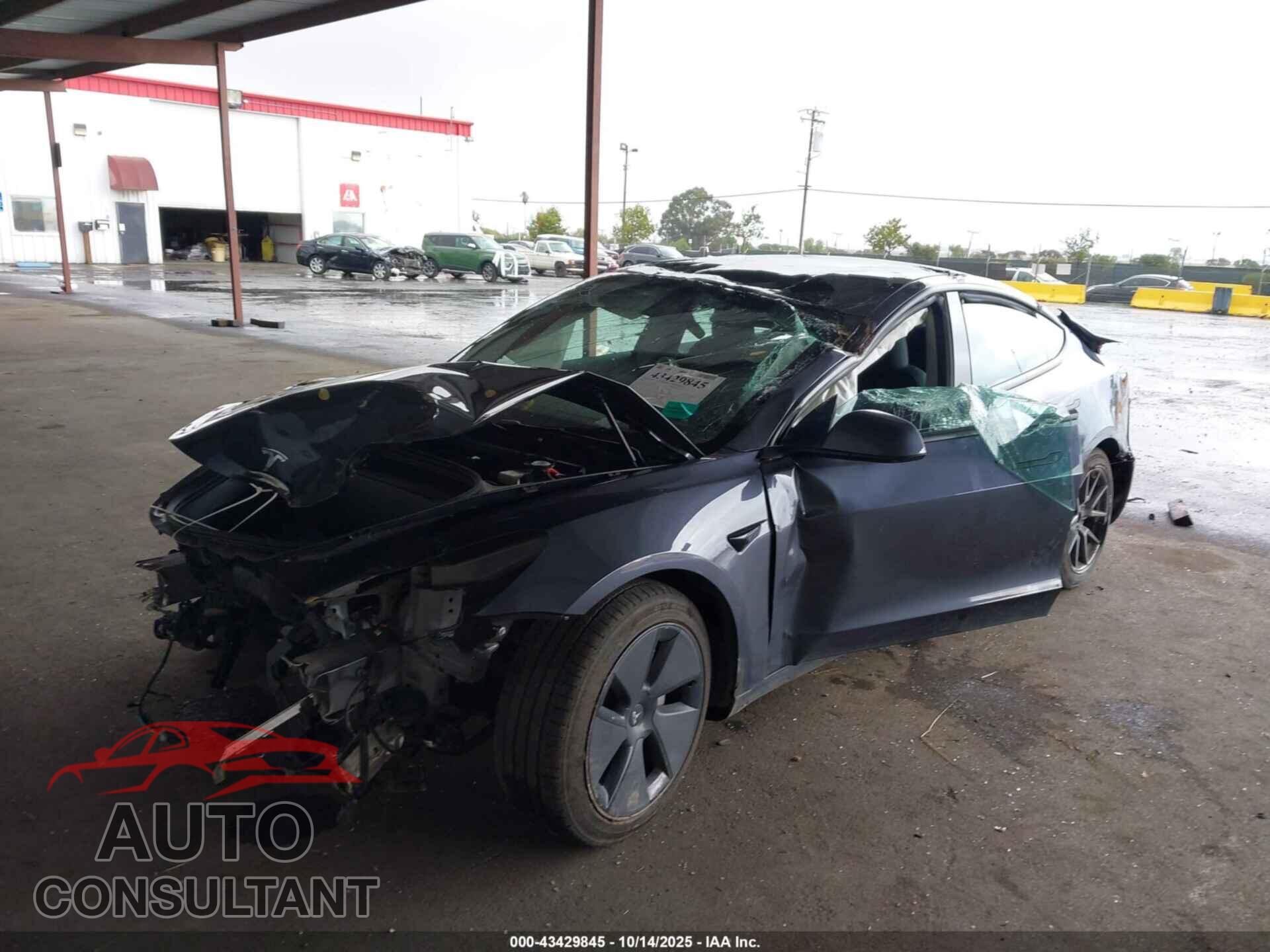 TESLA MODEL 3 2023 - 5YJ3E1EA5PF693455
