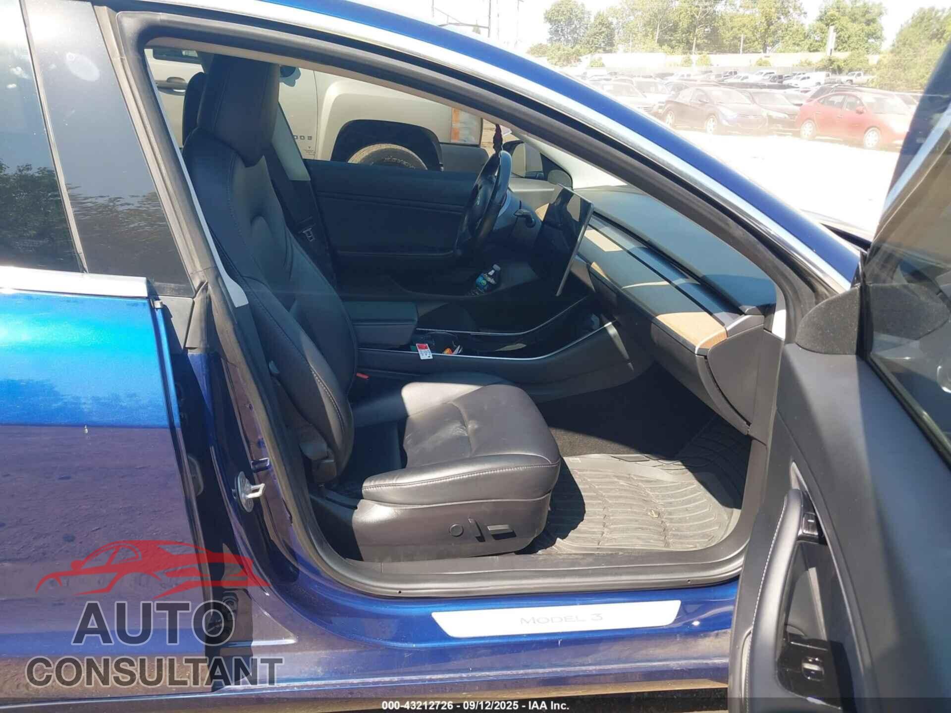 TESLA MODEL 3 2018 - 5YJ3E1EA4JF031888