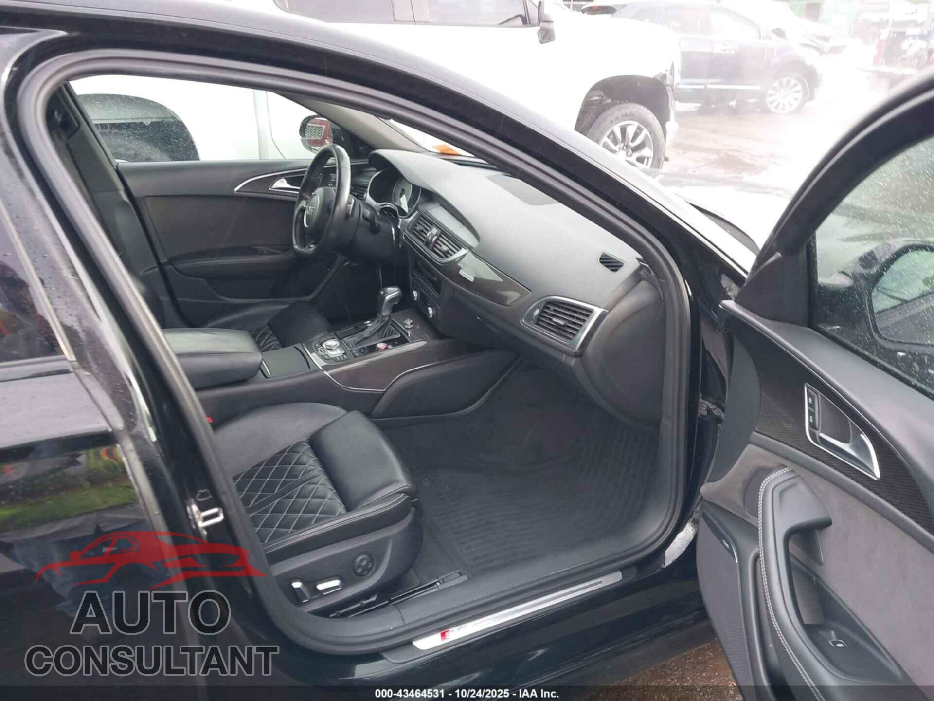 AUDI S6 2018 - WAUFFAFC7JN043154