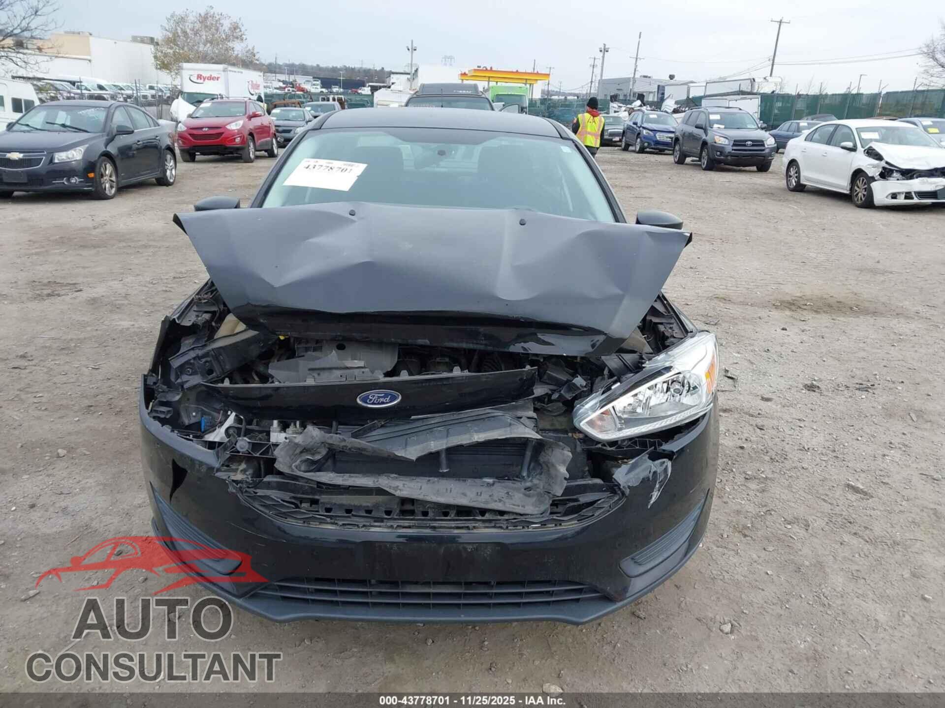 FORD FOCUS 2016 - 1FADP3F29GL256417
