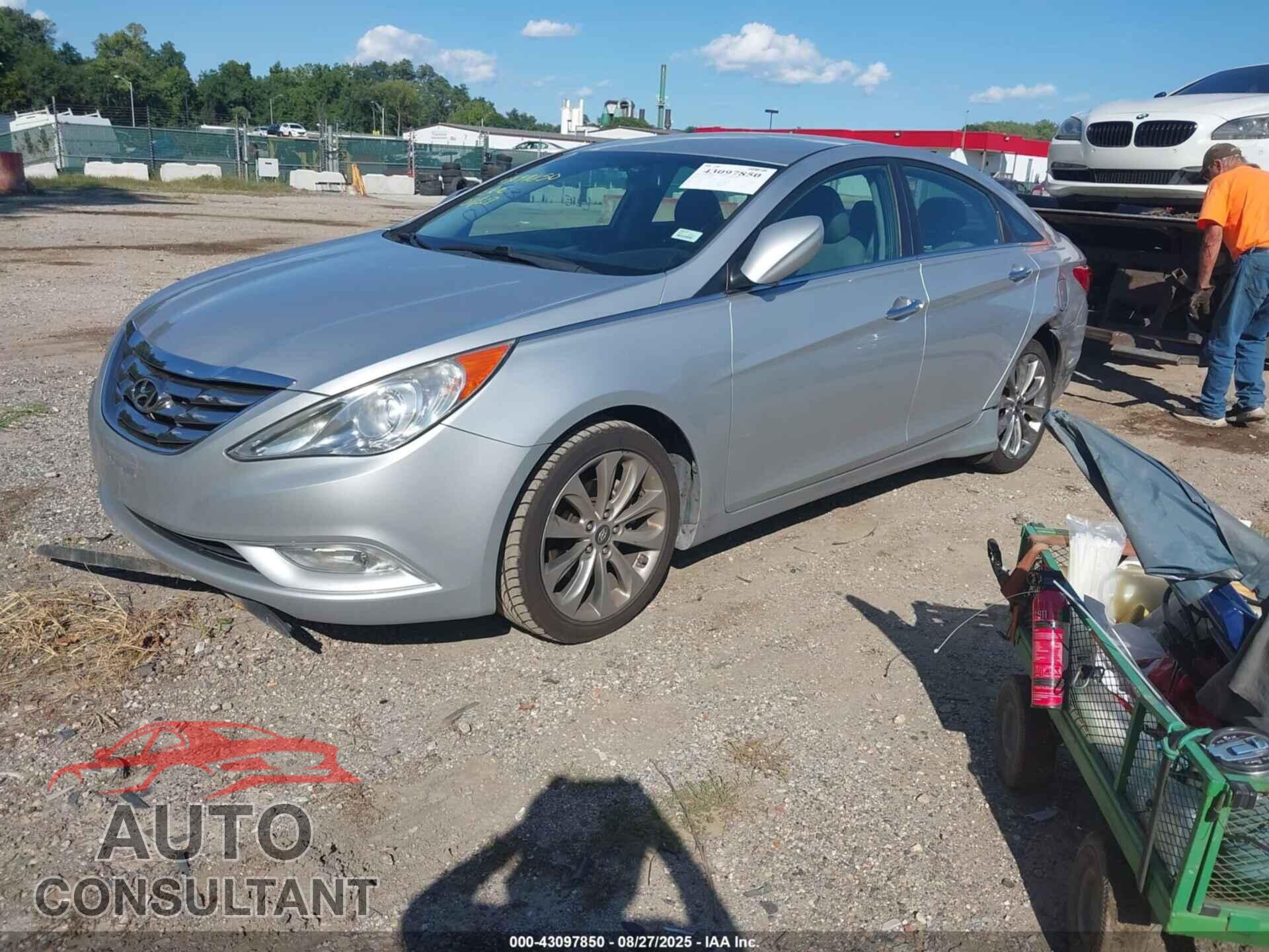HYUNDAI SONATA 2013 - 5NPEC4AB3DH528080