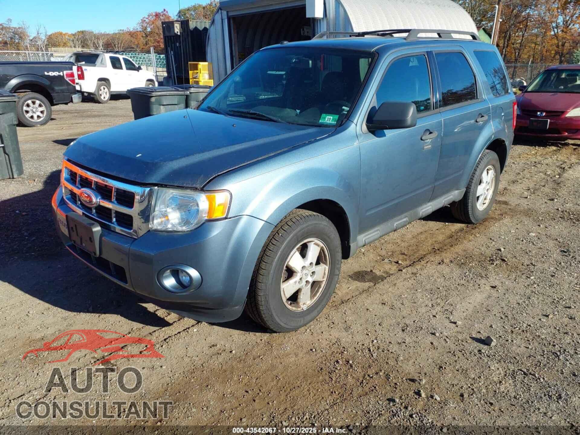 FORD ESCAPE 2010 - 1FMCU9DG7AKD41572