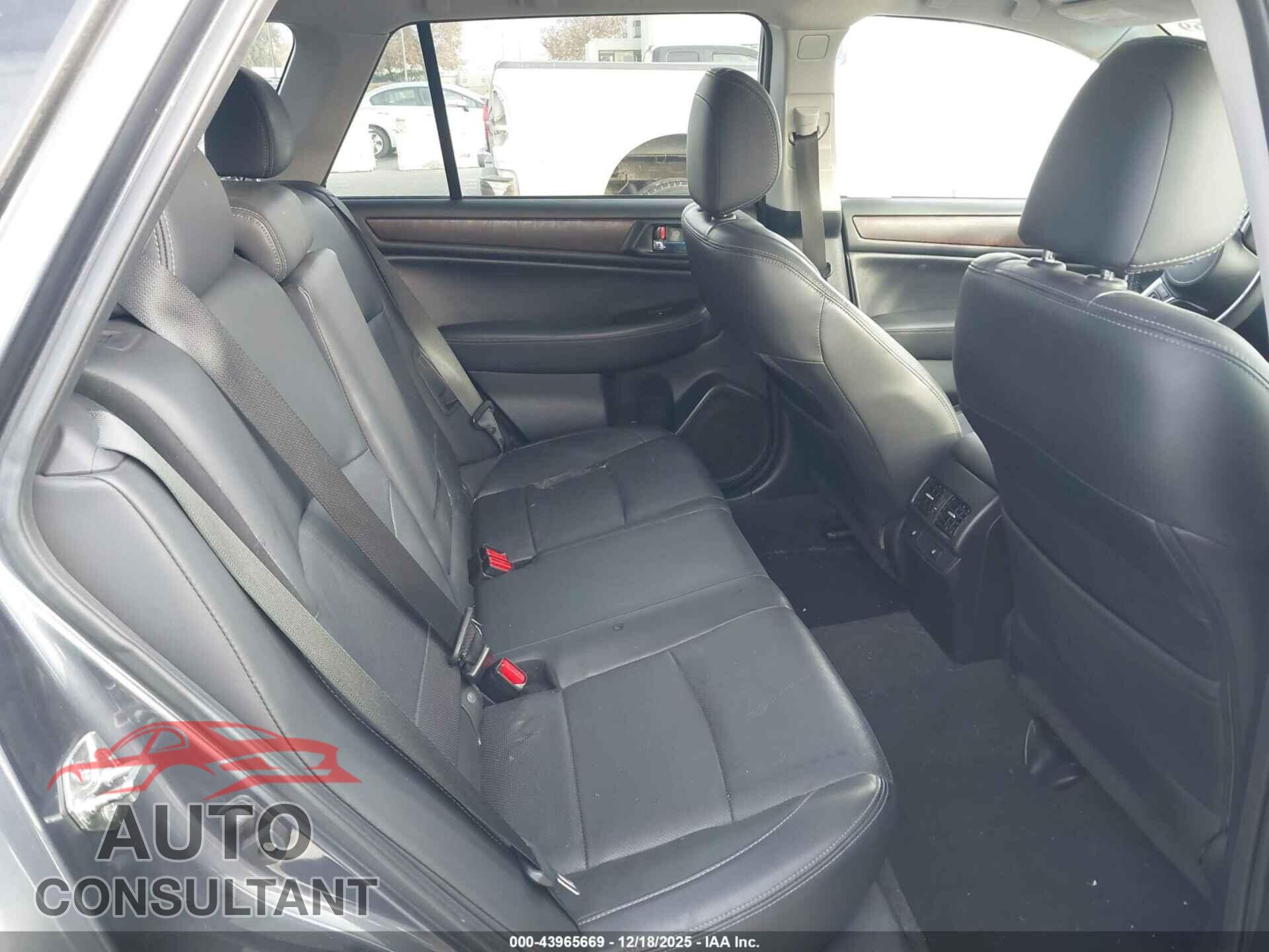 SUBARU OUTBACK 2015 - 4S4BSALC4F3309357