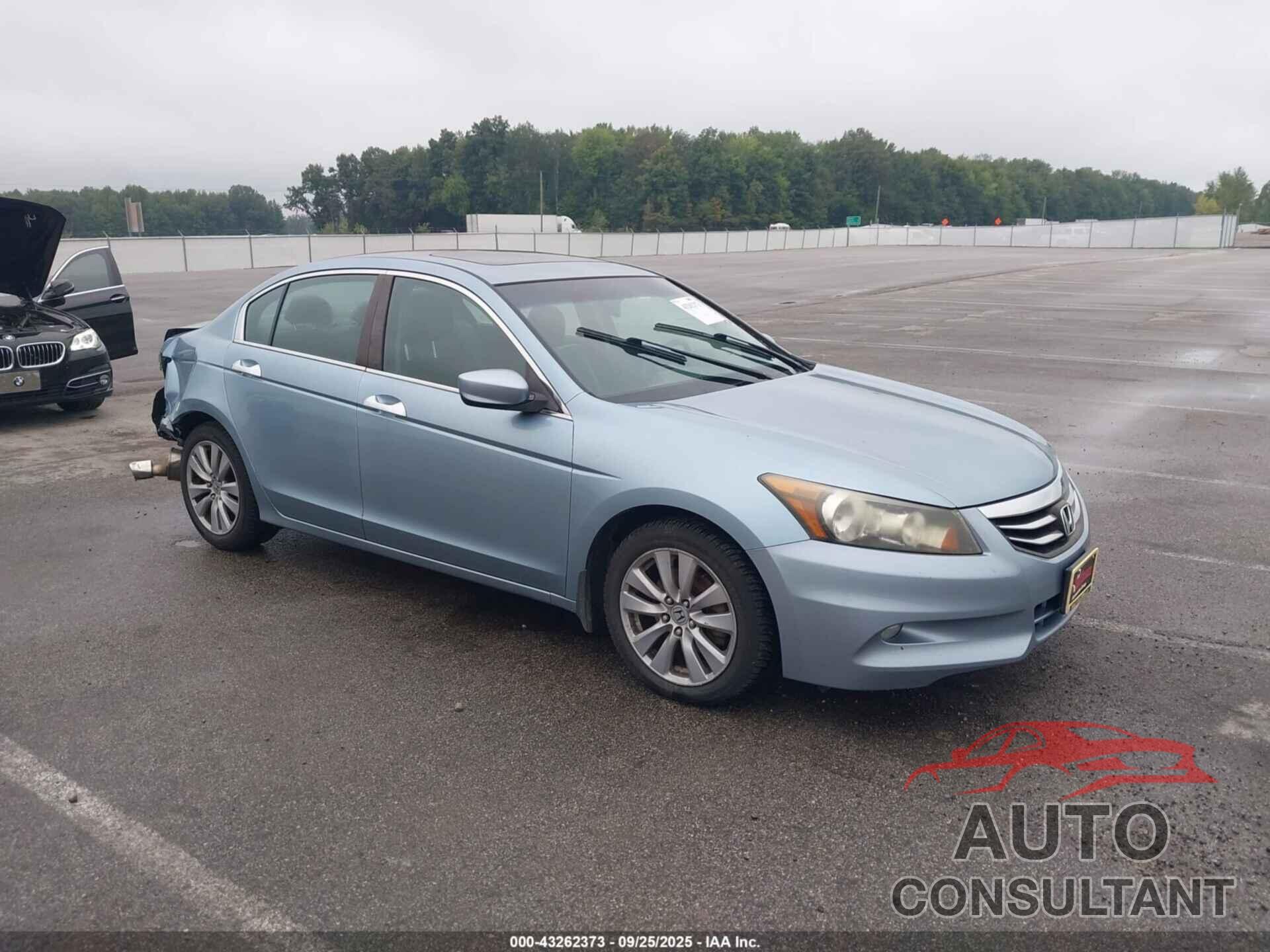 HONDA ACCORD 2011 - 1HGCP3F87BA004973