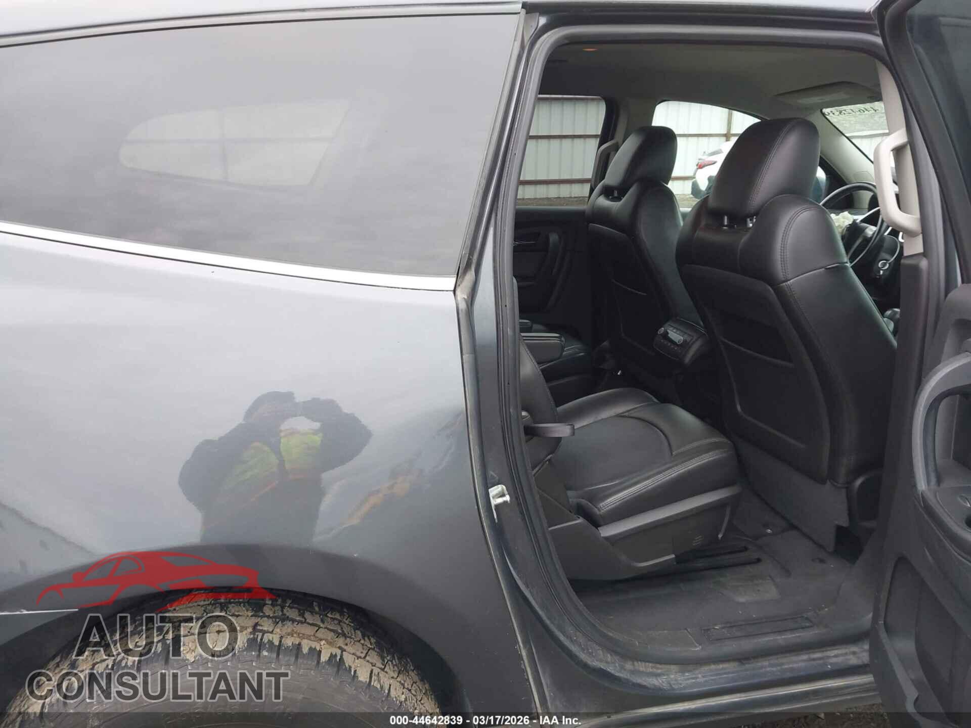 CHEVROLET TRAVERSE 2012 - 1GNKVJED4CJ347350