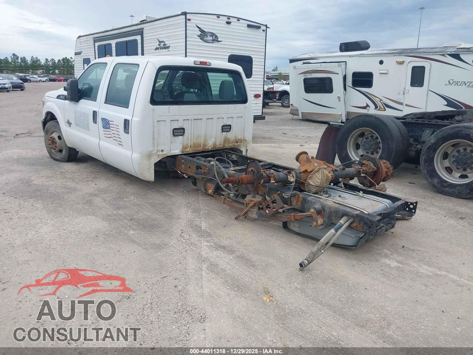 FORD F-350 CHASSIS 2013 - 1FD8W3GT7DEB73473