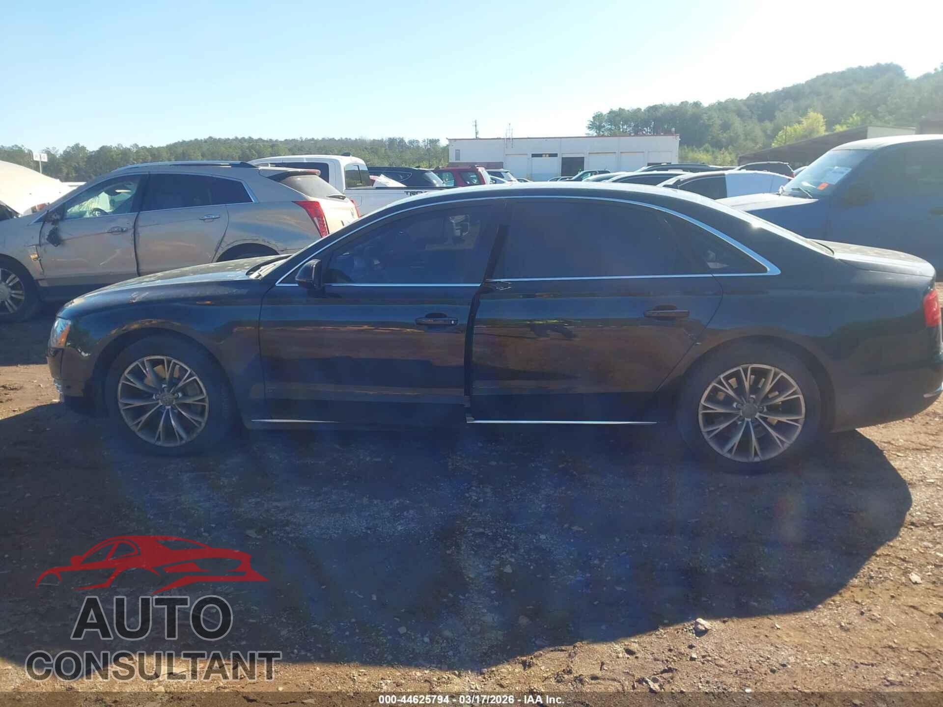 AUDI A8 L 2012 - WAURVAFD4CN032172