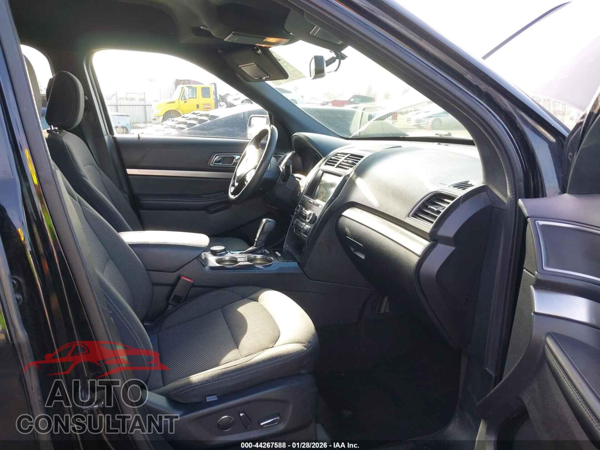 FORD EXPLORER 2018 - 1FM5K8D80JGB91342