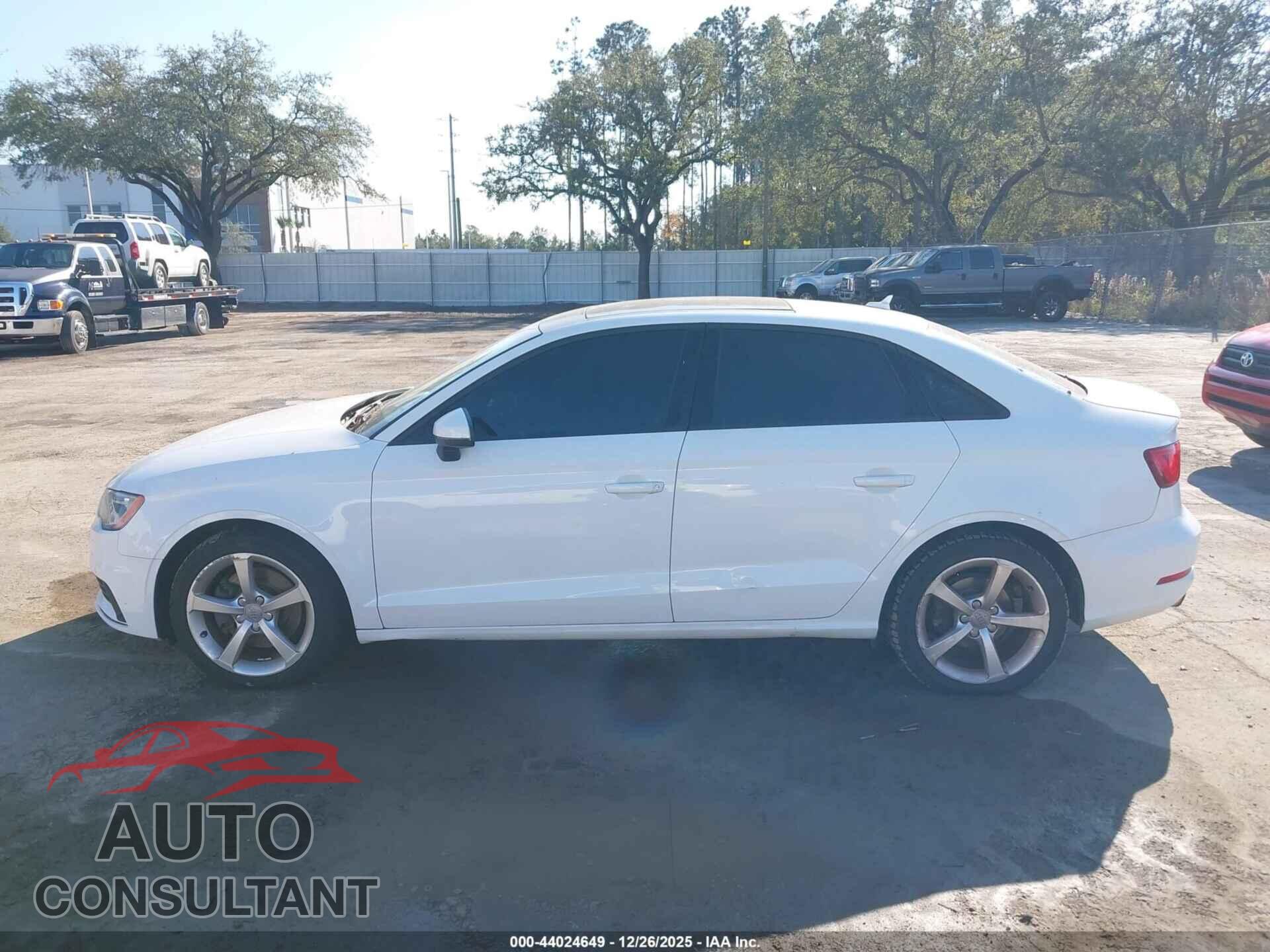 AUDI A3 2016 - WAUA7GFF8G1004044
