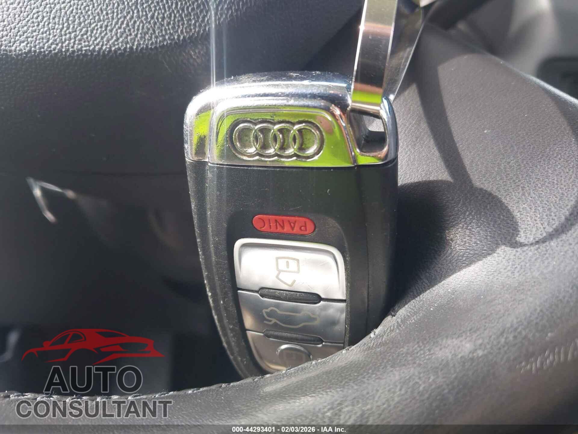 AUDI Q5 2011 - WA1DKAFP7BA106944