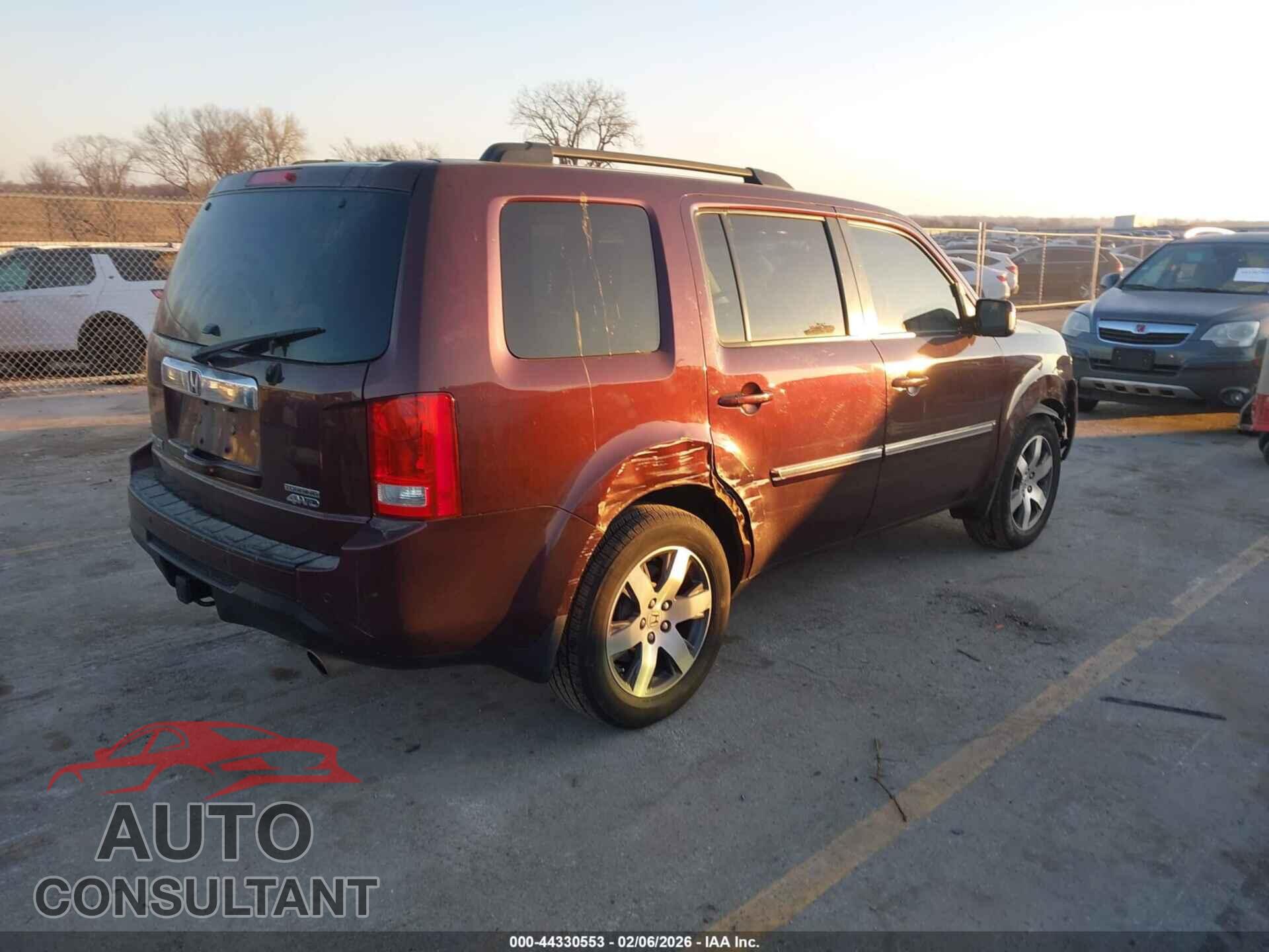 HONDA PILOT 2015 - 5FNYF4H90FB007763