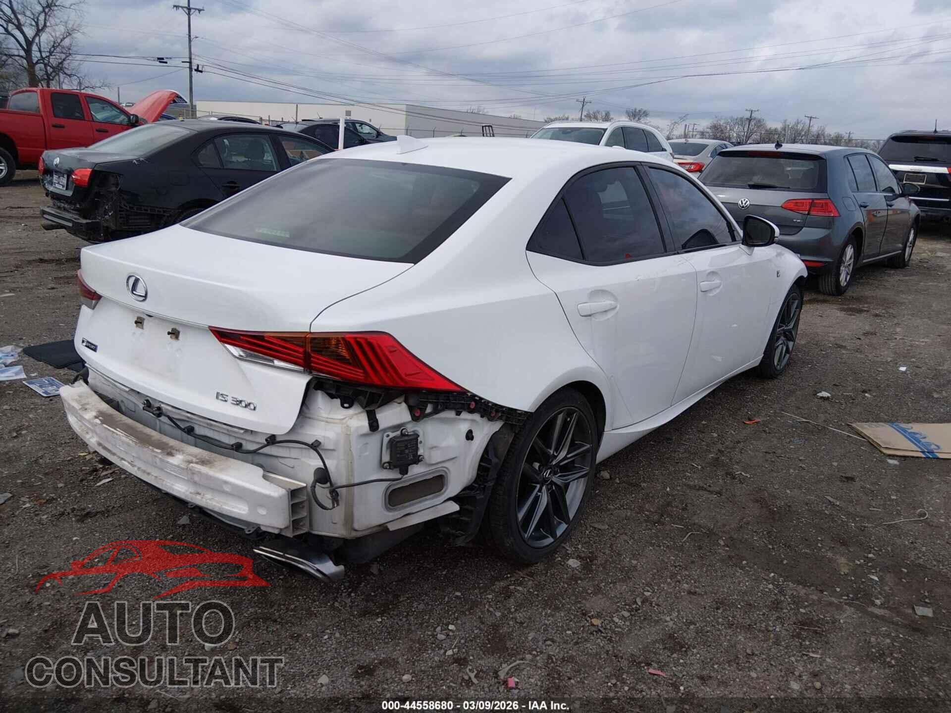 LEXUS IS 300 2020 - JTHGA1D25L5102946