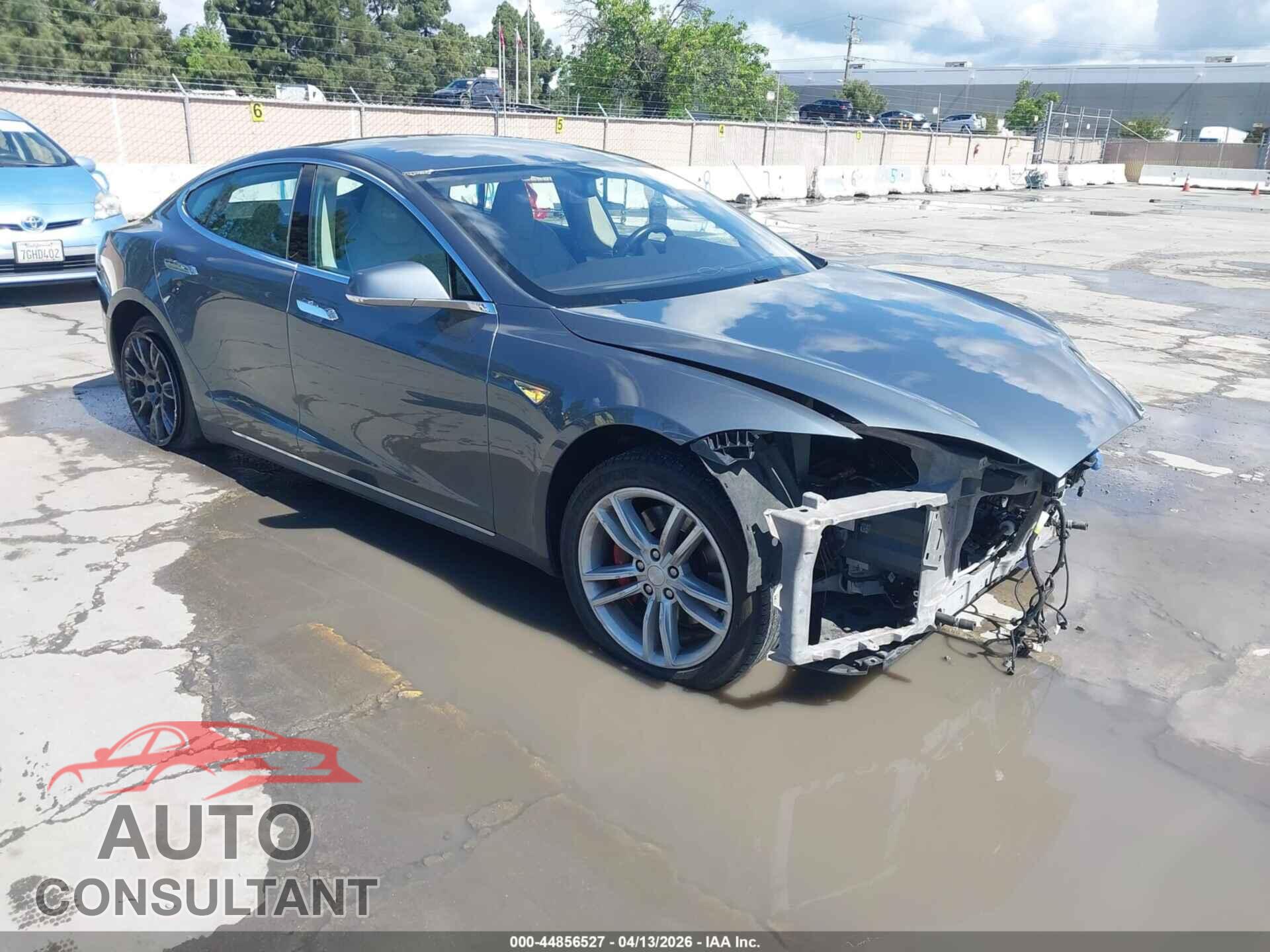 TESLA MODEL S 2014 - 5YJSA1H14EFP40510
