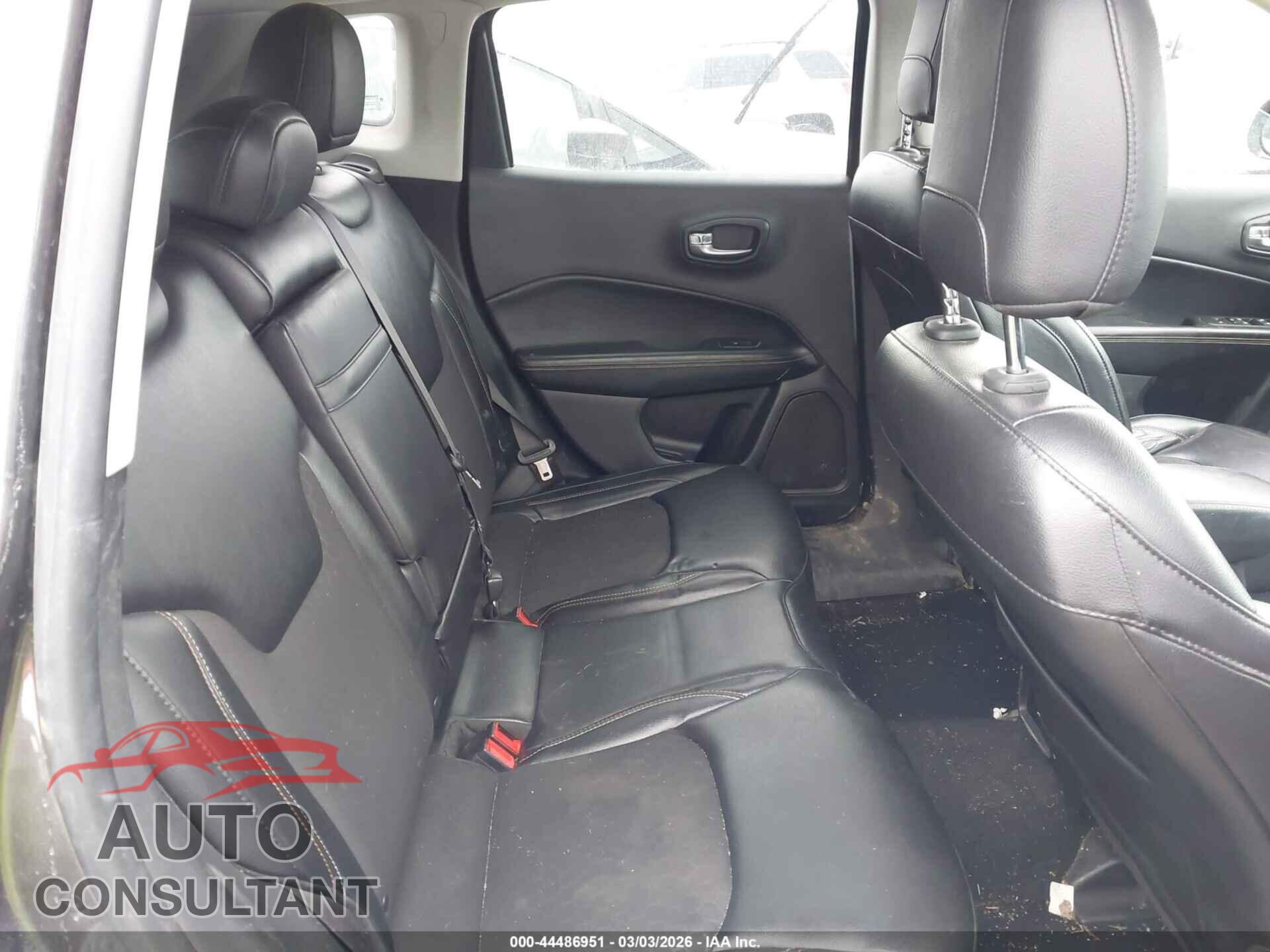 JEEP COMPASS 2018 - 3C4NJDBB0JT401979