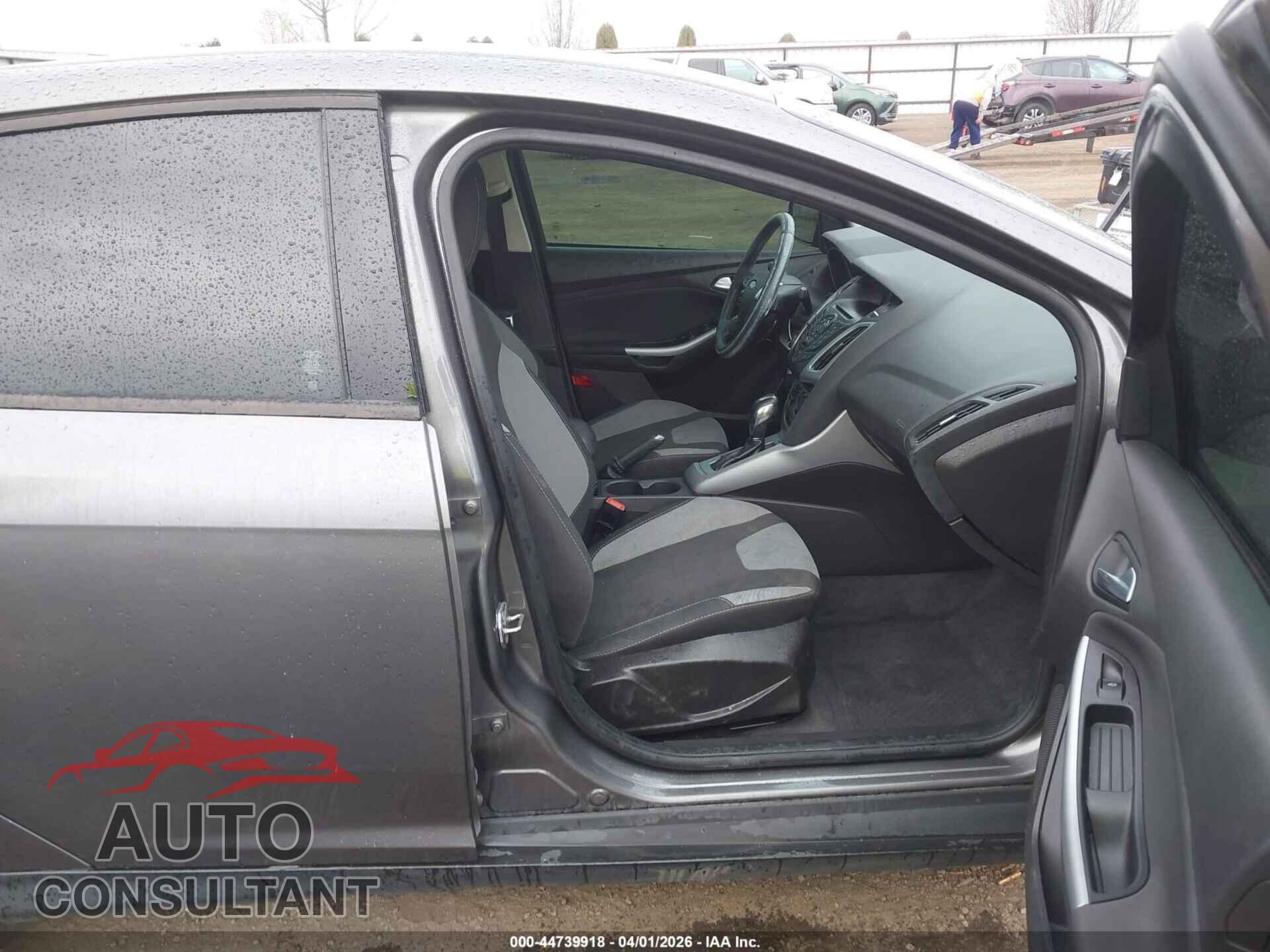 FORD FOCUS 2012 - 1FAHP3F2XCL337406