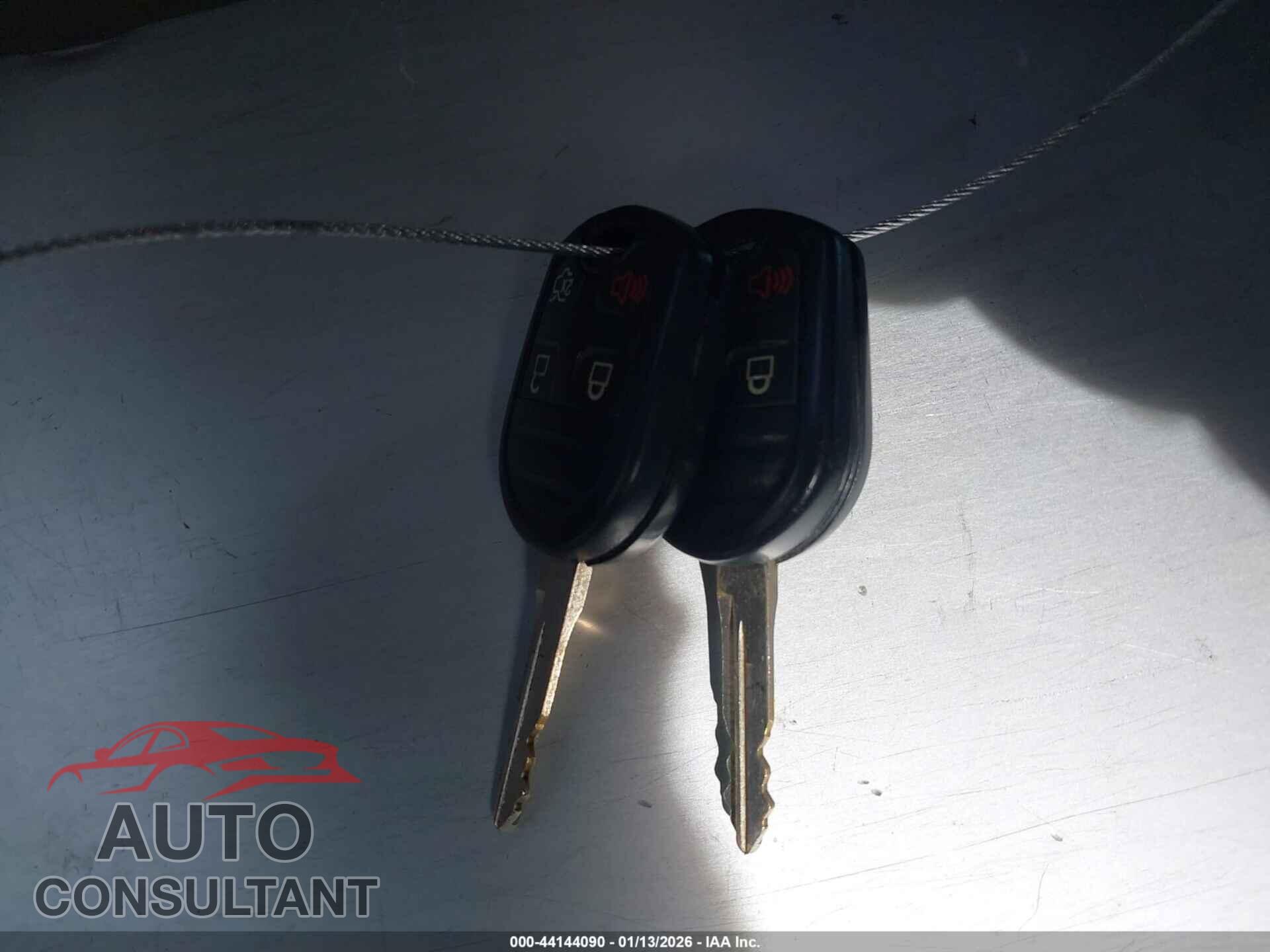 FORD TAURUS 2012 - 1FAHP2DW0CG116051