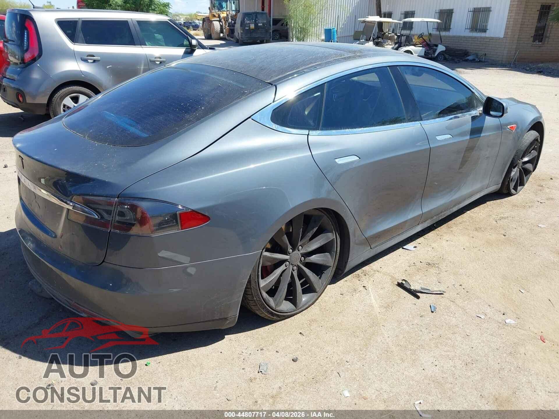 TESLA MODEL S 2013 - 5YJSA1BG2DFP08330
