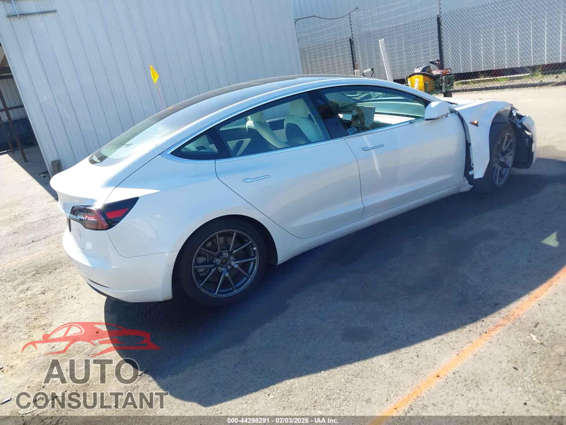 TESLA MODEL 3 2020 - 5YJ3E1EA5LF741109
