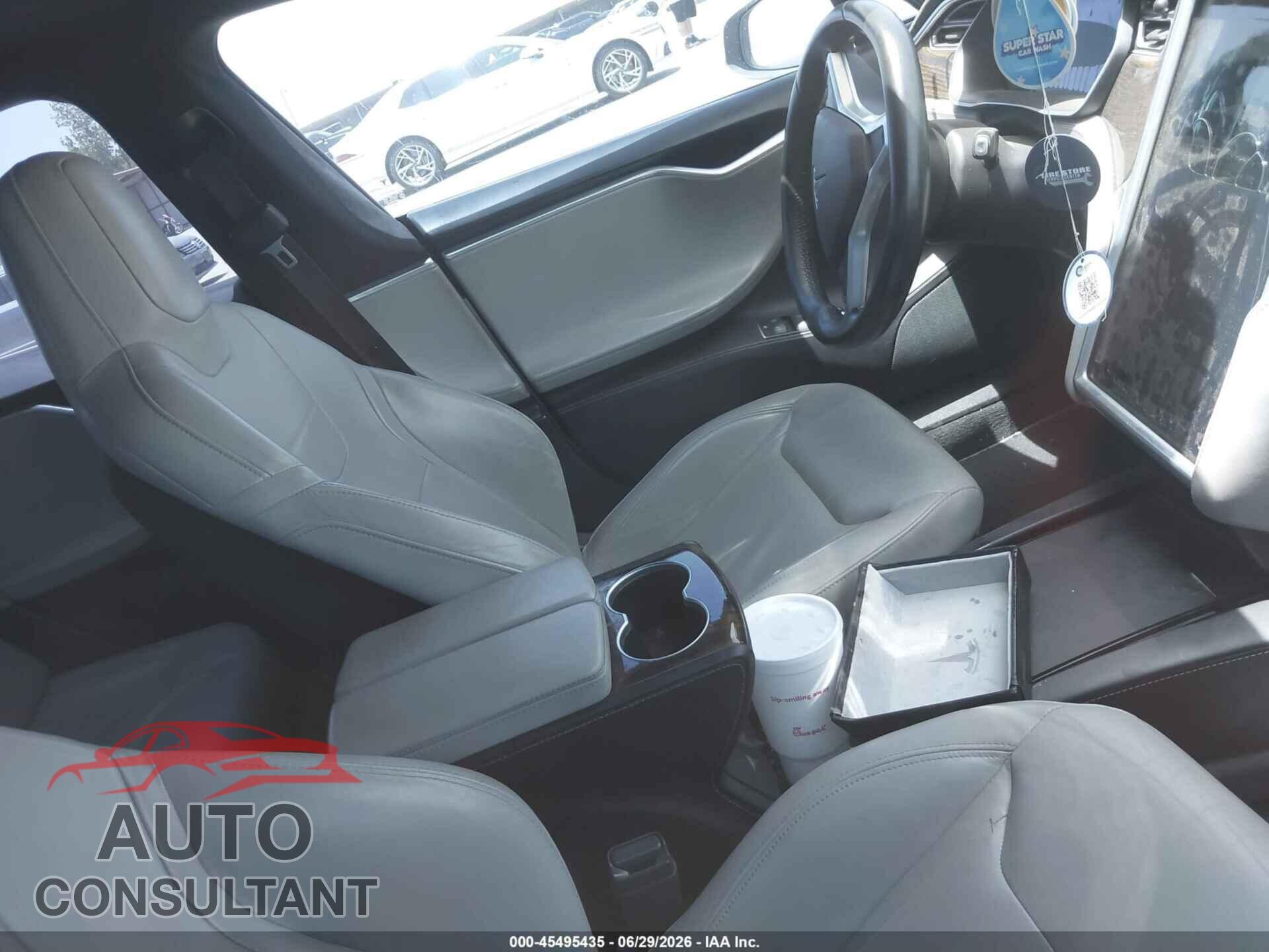 TESLA MODEL S 2016 - 5YJSA1E28GF145238