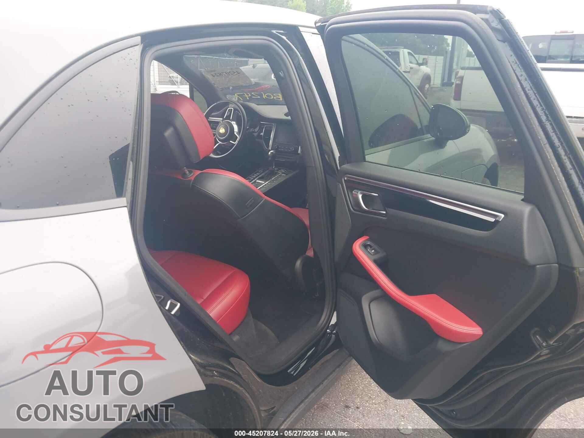 PORSCHE MACAN 2017 - WP1AA2A50HLB01247