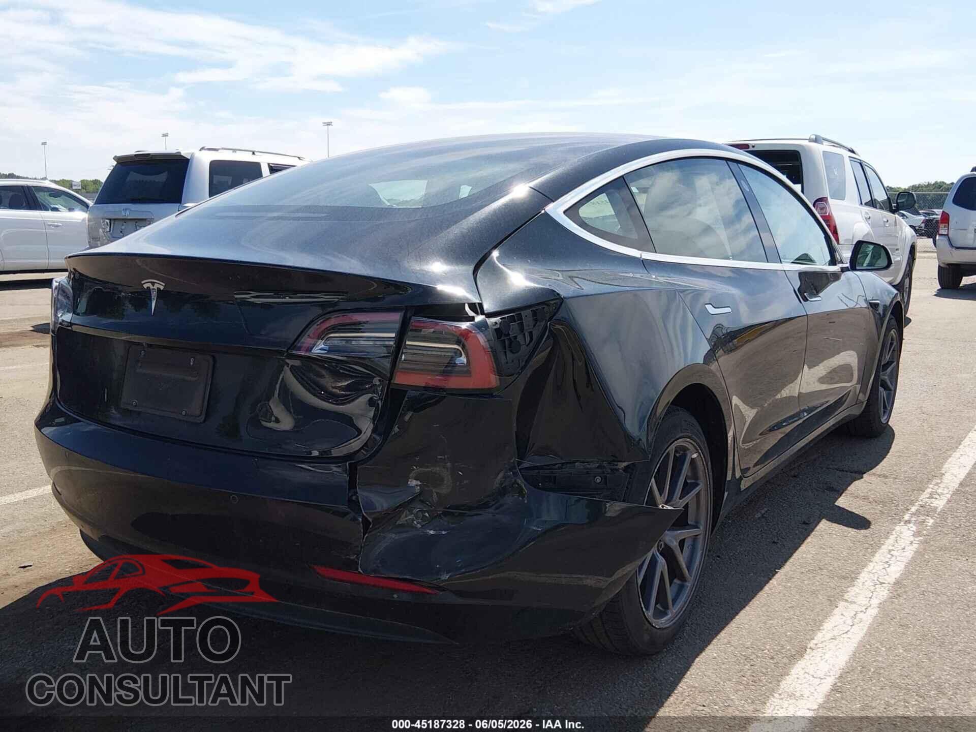 TESLA MODEL 3 2019 - 5YJ3E1EA4KF323543