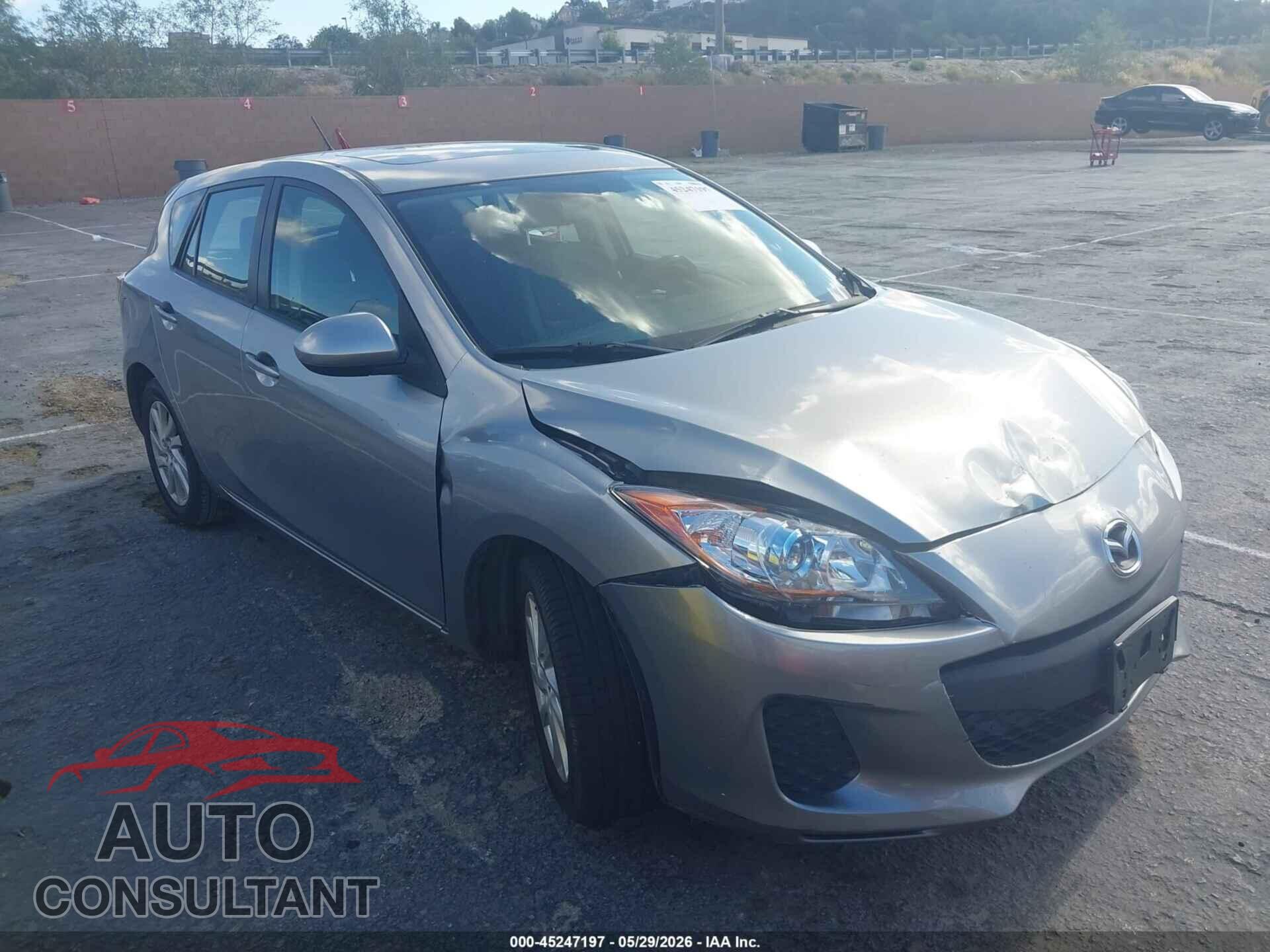 MAZDA MAZDA3 2012 - JM1BL1L80C1549607