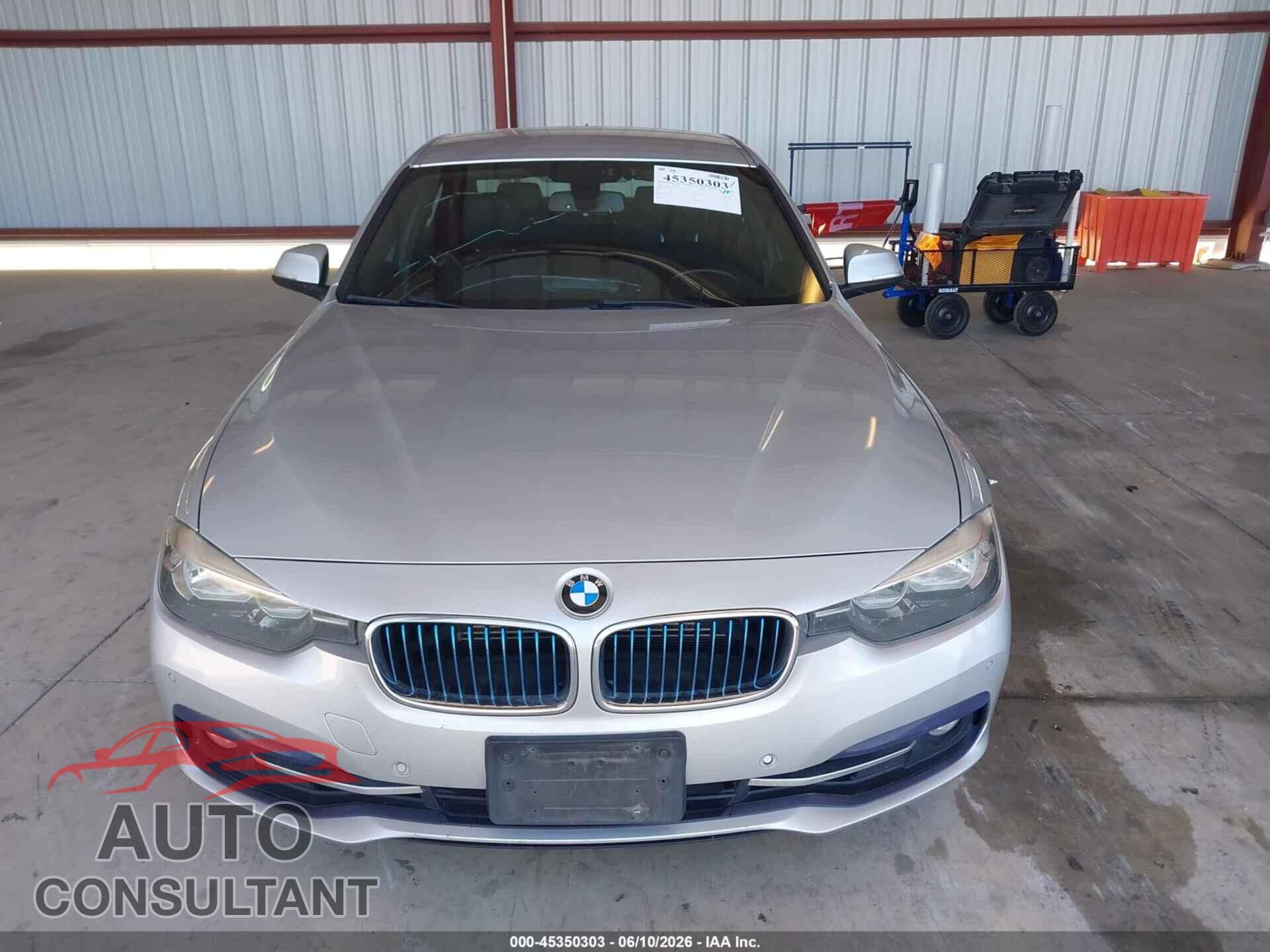 BMW 330E 2017 - WBA8E1C38HA156953