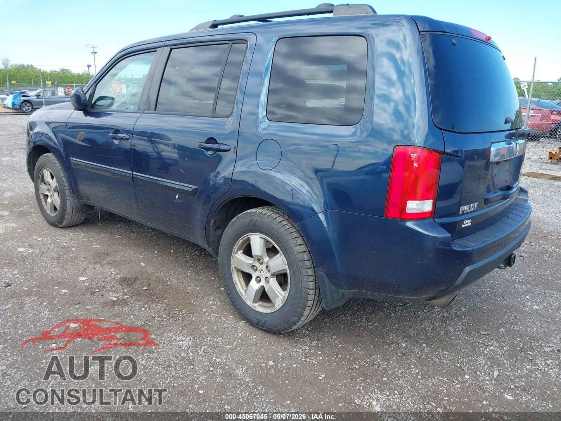HONDA PILOT 2011 - 5FNYF4H63BB027229