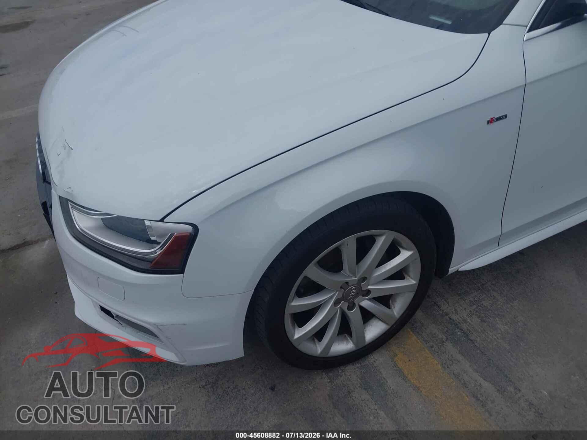 AUDI A4 2014 - WAUBFAFL0EN028046
