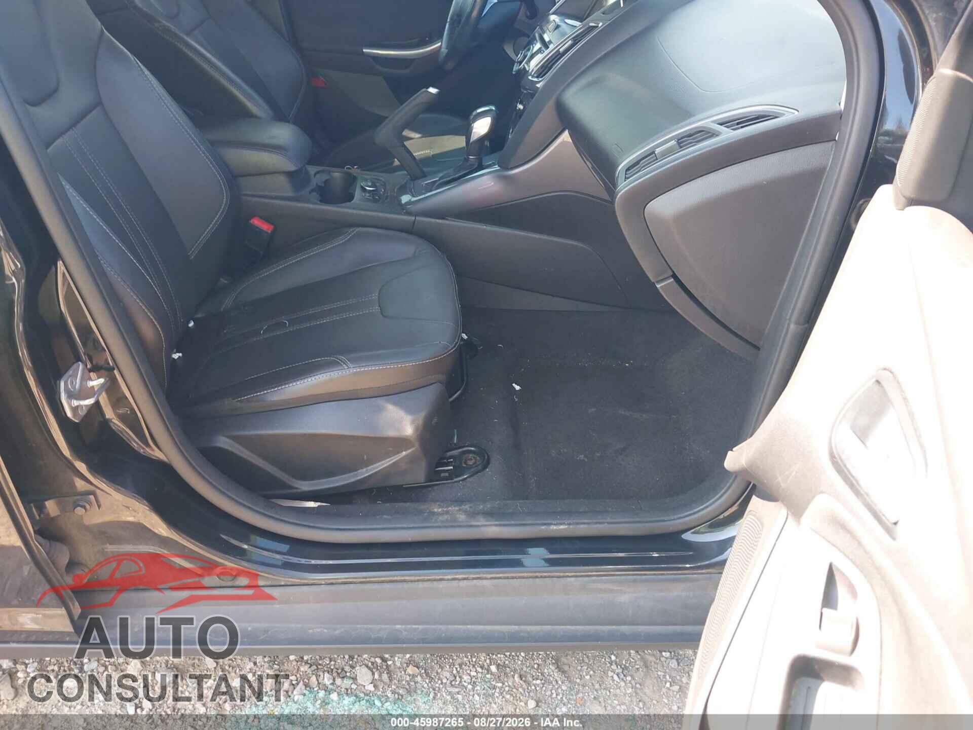 FORD FOCUS 2014 - 1FADP3J28EL378027