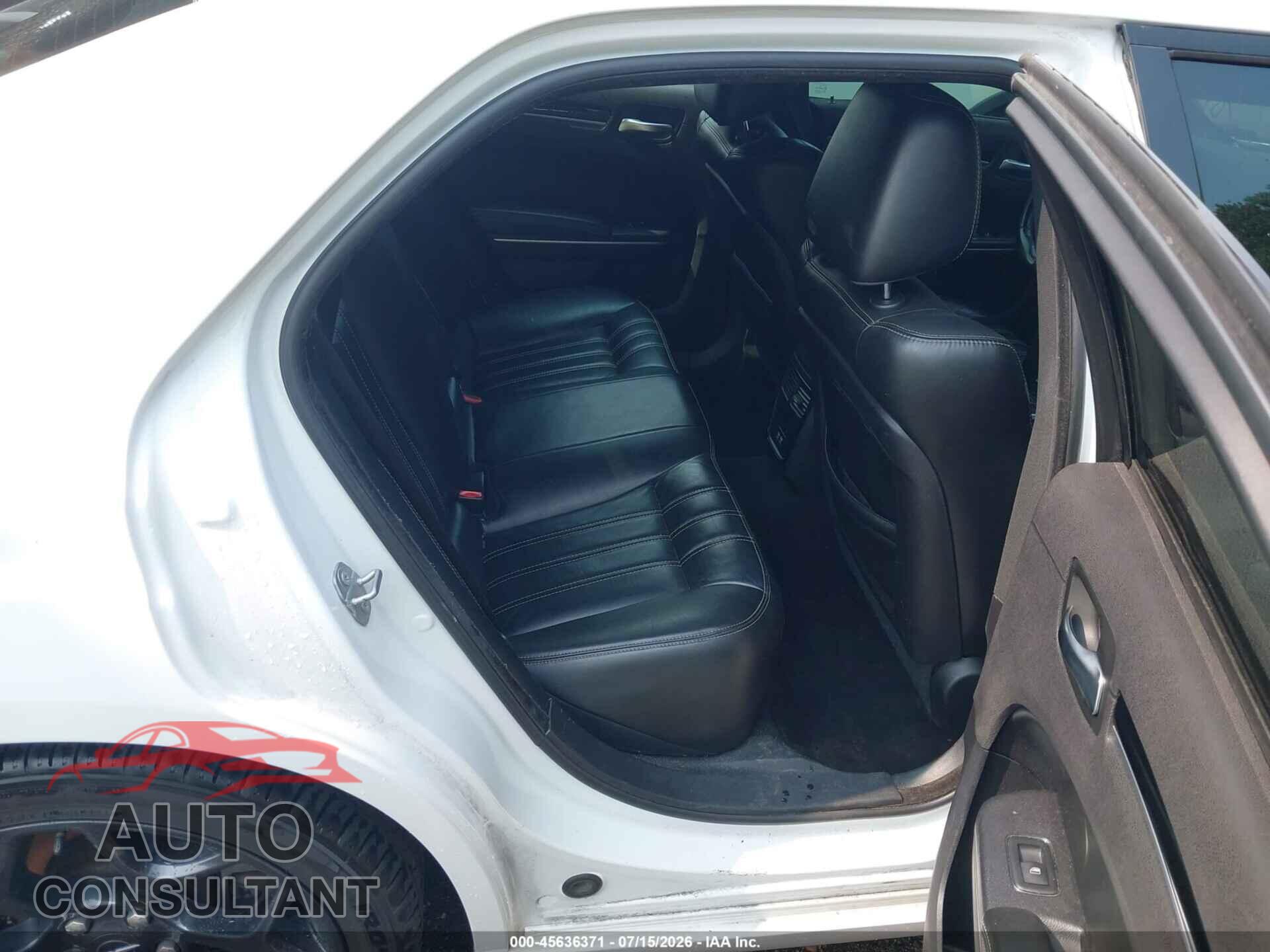 CHRYSLER 300 2019 - 2C3CCABGXKH516129