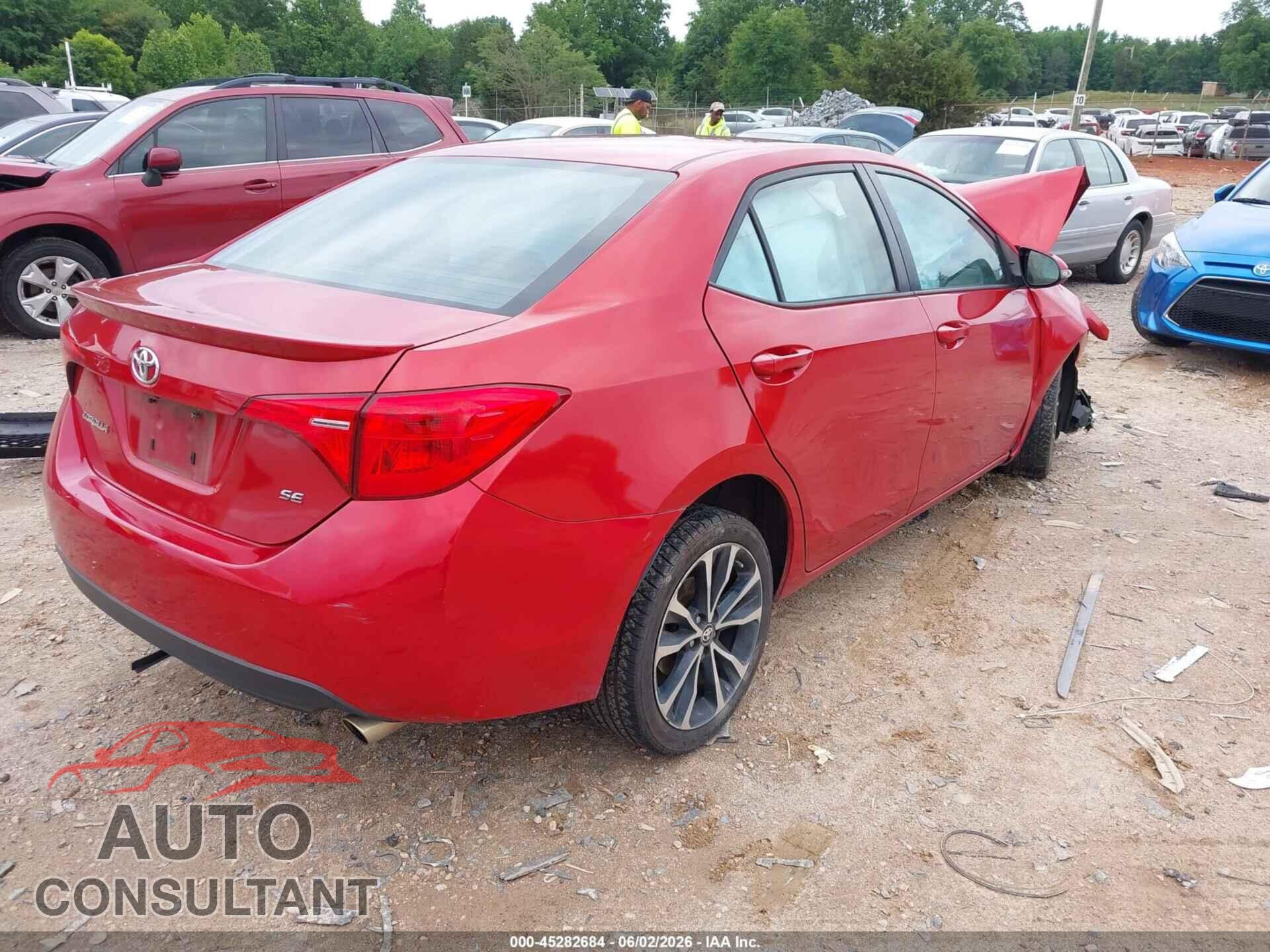 TOYOTA COROLLA 2018 - 5YFBURHE7JP822898
