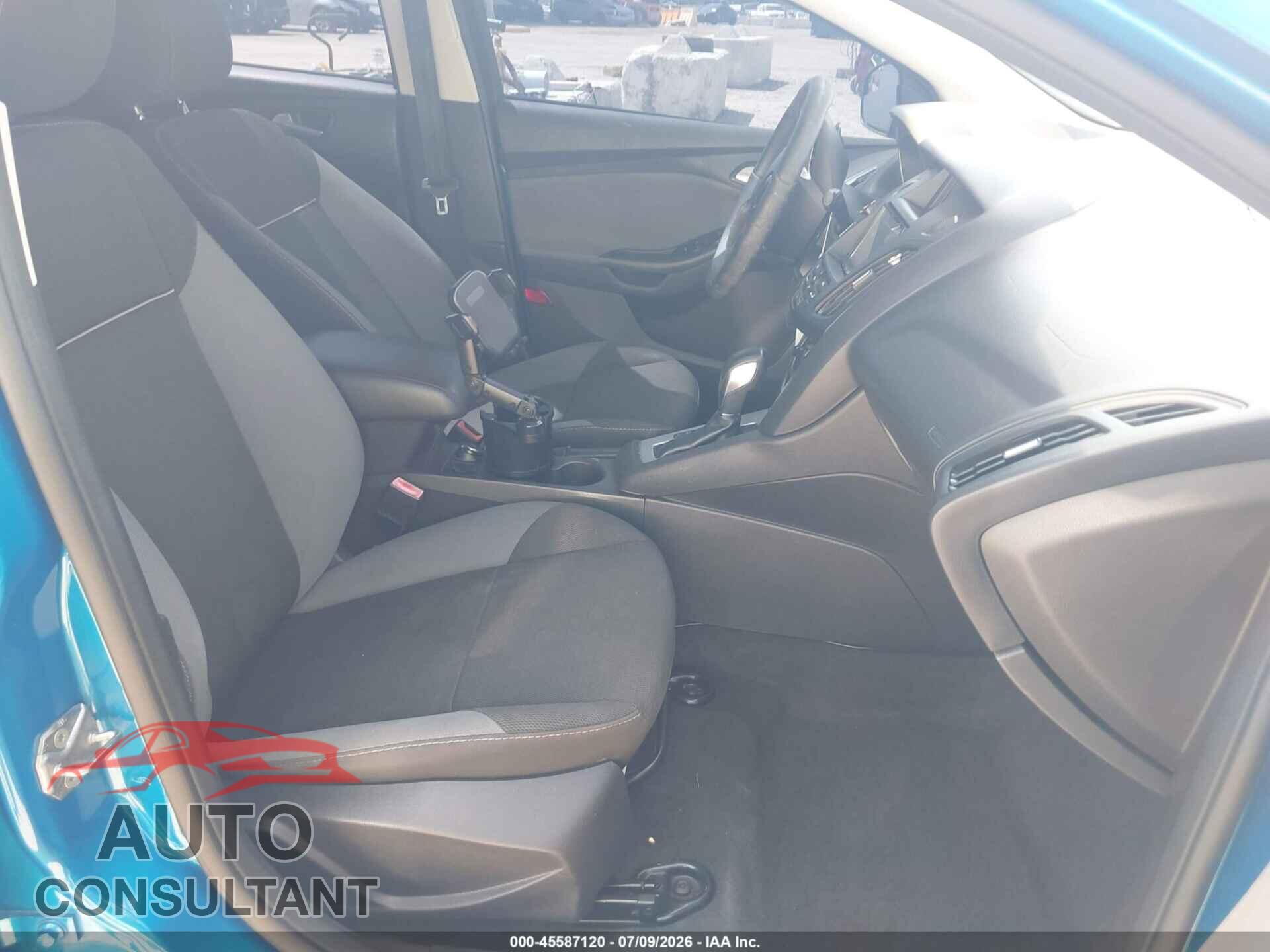 FORD FOCUS 2013 - 1FADP3F22DL270817