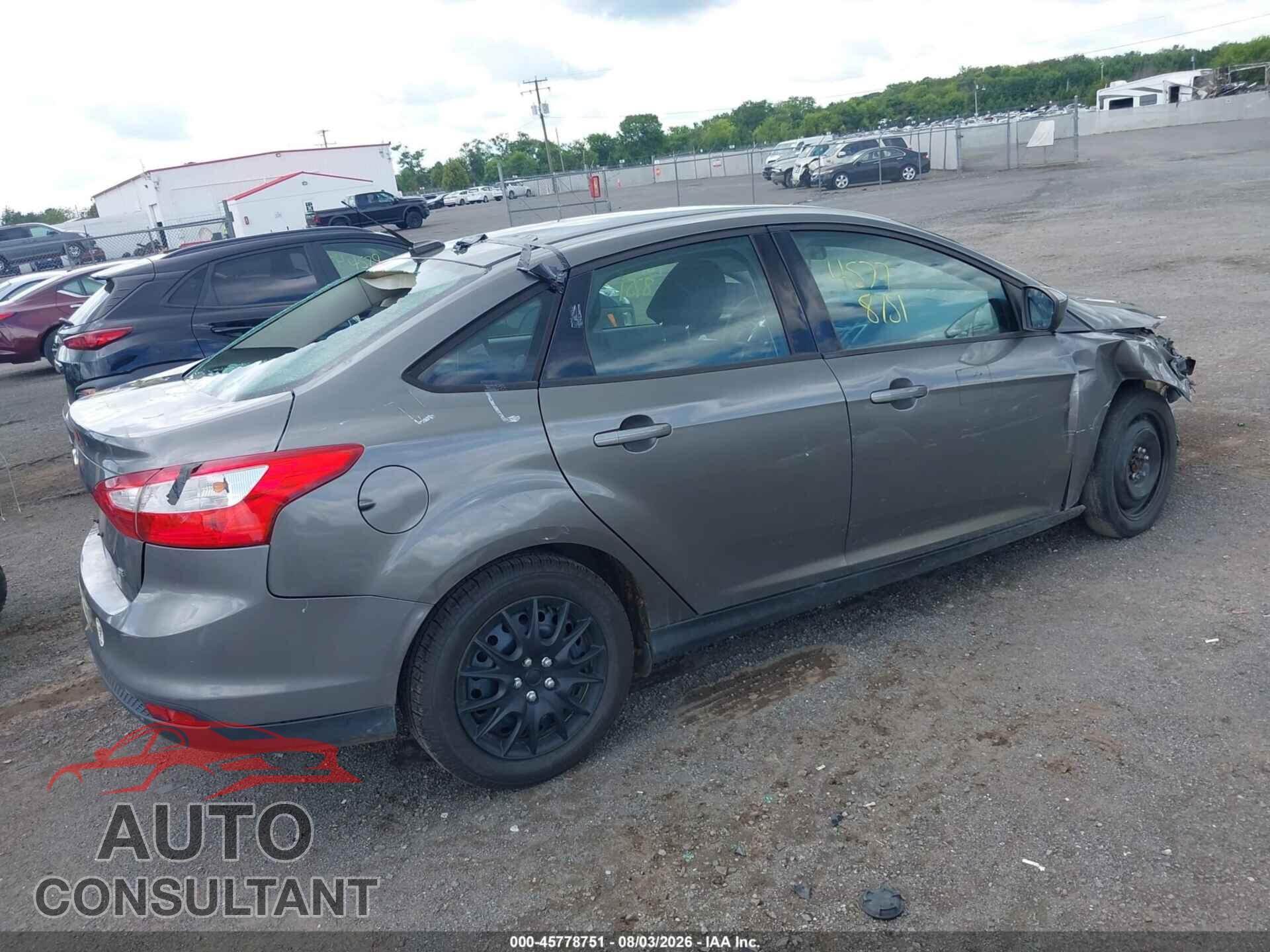 FORD FOCUS 2012 - 1FAHP3F22CL403530