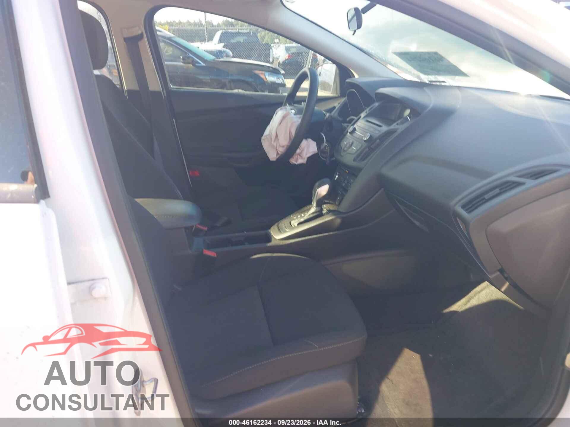 FORD FOCUS 2017 - 1FADP3F25HL335276