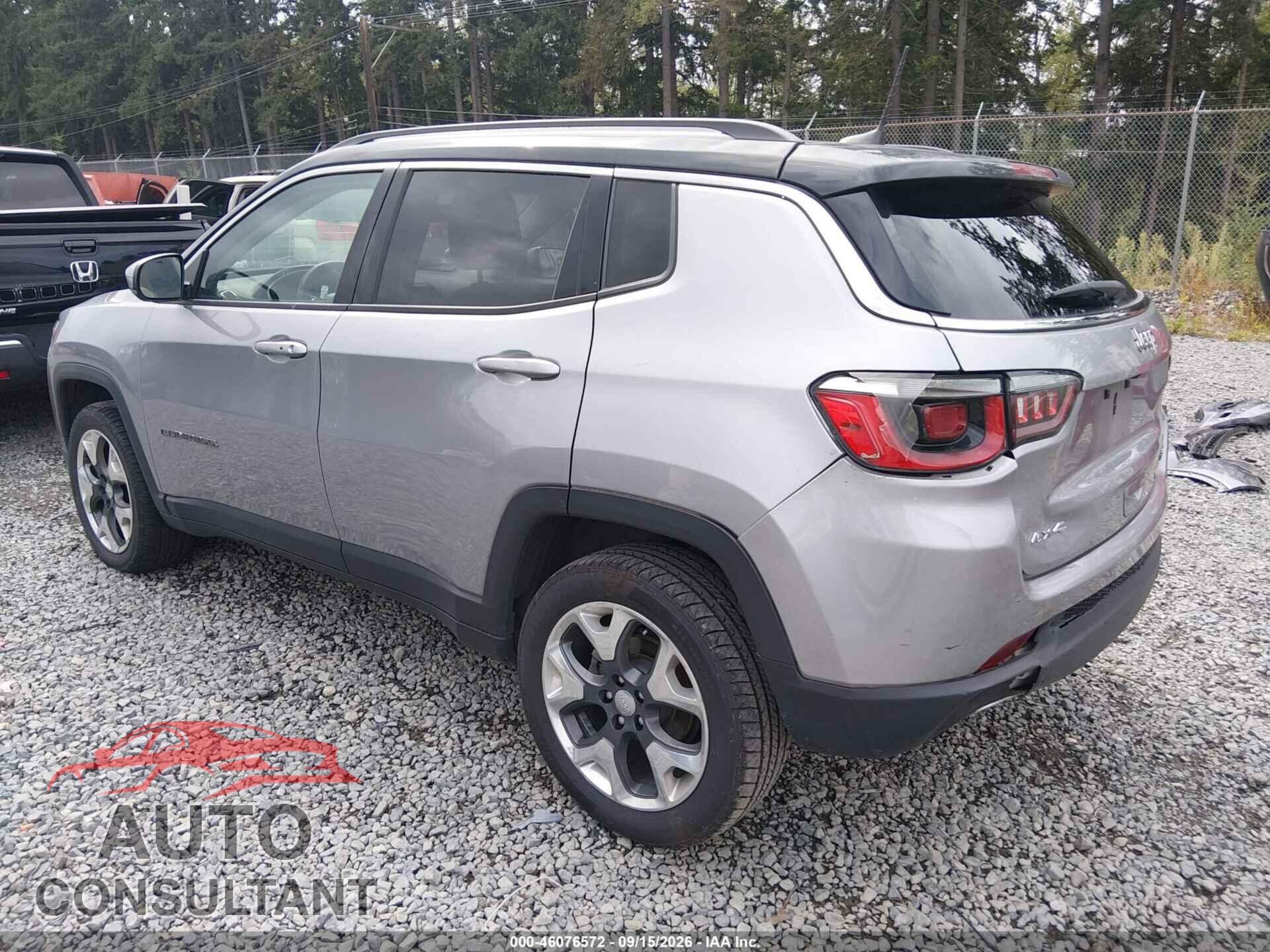 JEEP COMPASS 2018 - 3C4NJDCB8JT401016