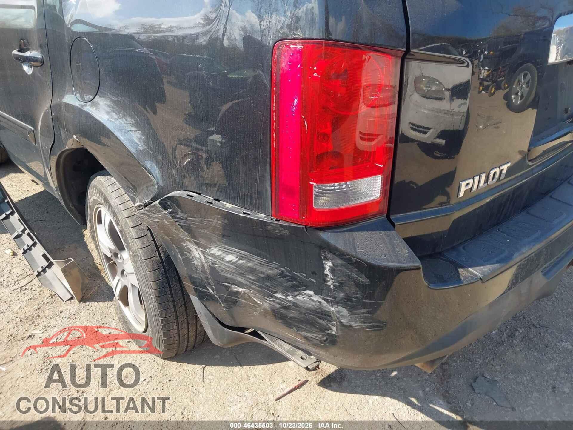 HONDA PILOT 2015 - 5FNYF4H3XFB074009
