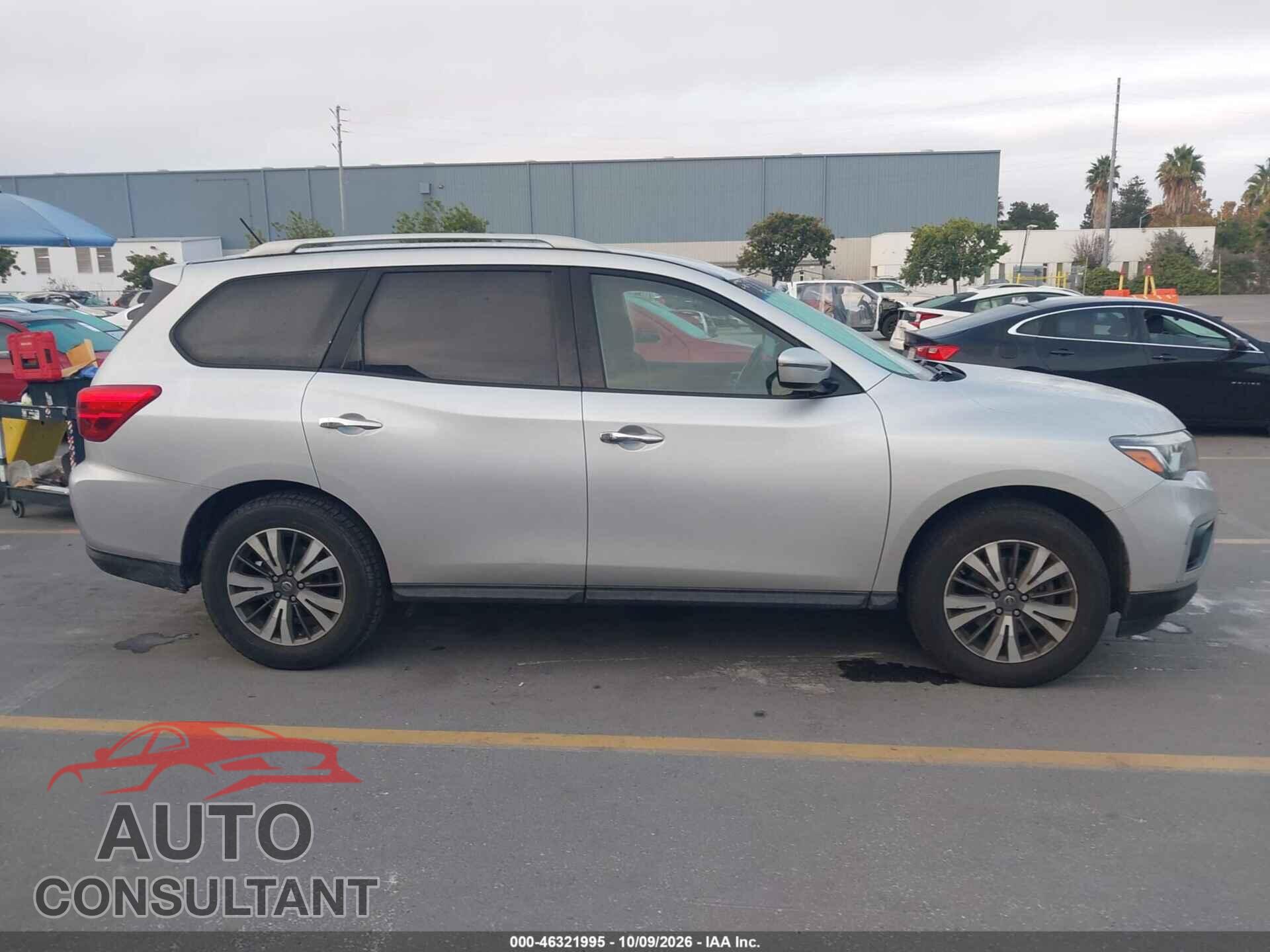 NISSAN PATHFINDER 2017 - 5N1DR2MN1HC679792