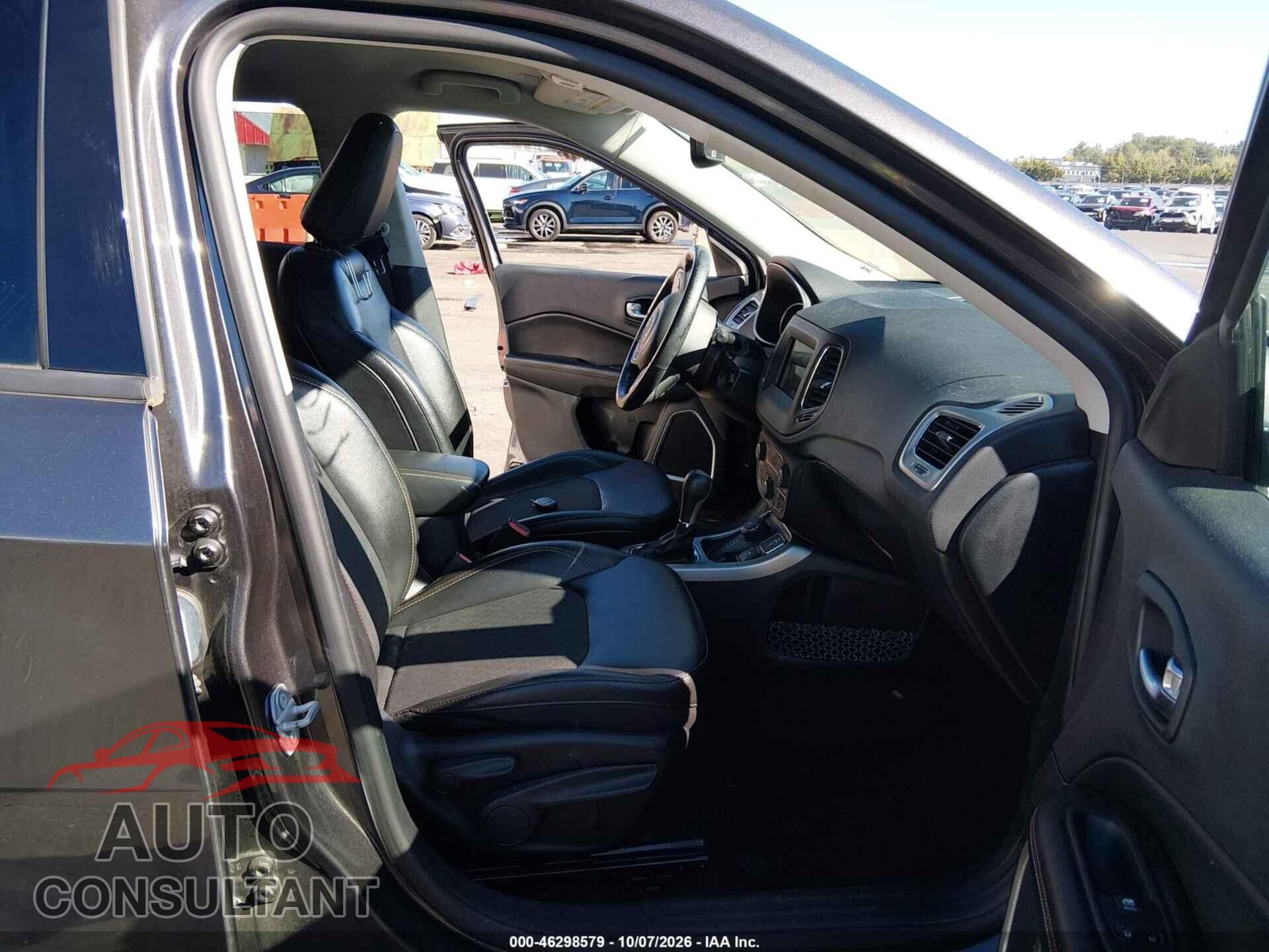 JEEP COMPASS 2019 - 3C4NJDBB2KT593715