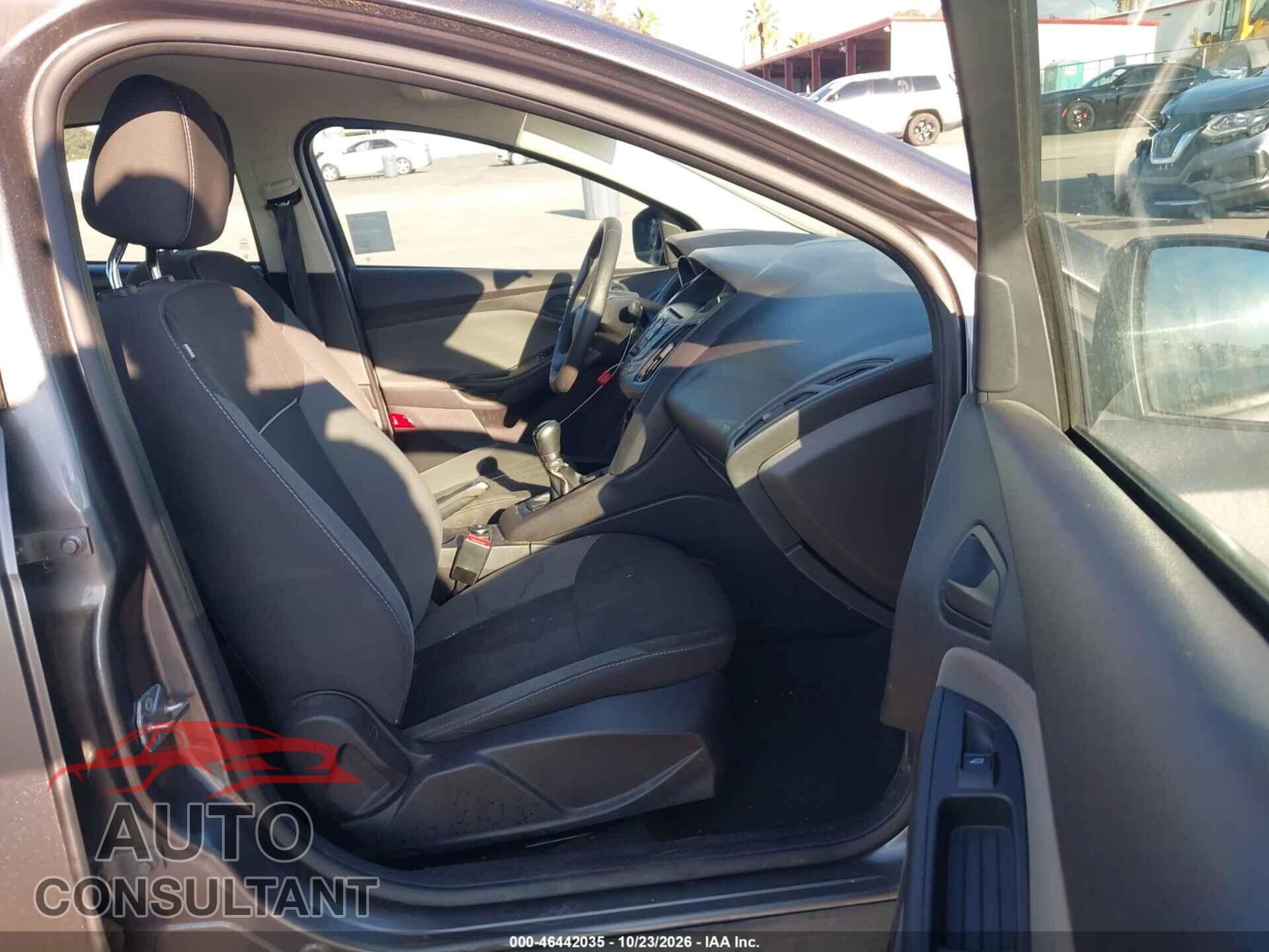 FORD FOCUS 2014 - 1FADP3E25EL382658