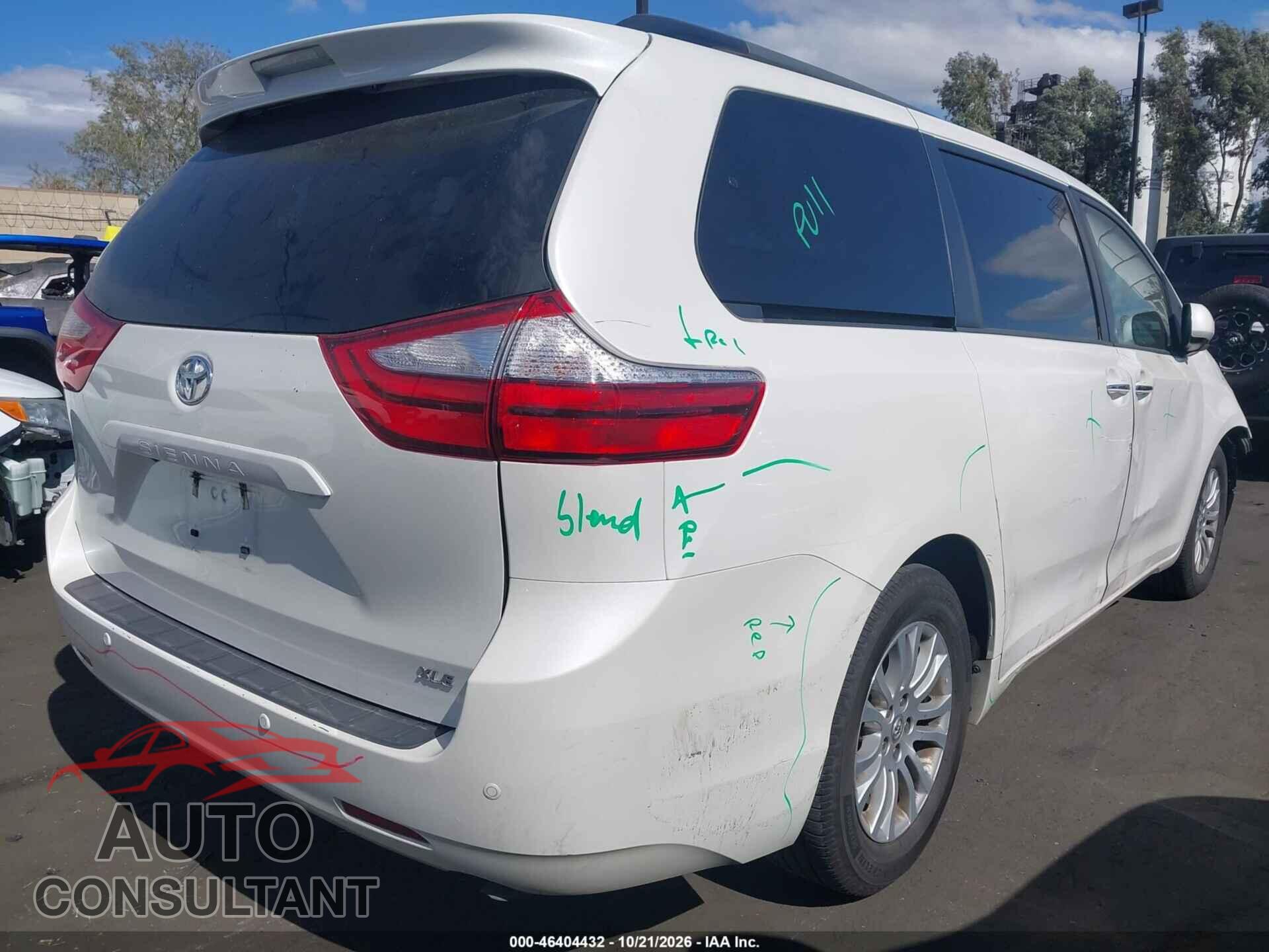 TOYOTA SIENNA 2017 - 5TDYZ3DC2HS855239