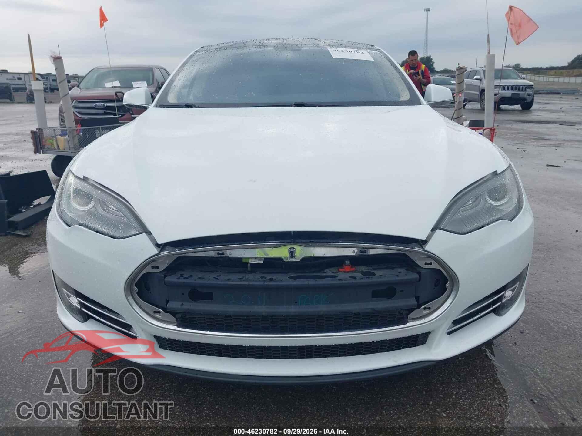 TESLA MODEL S 2014 - 5YJSA1S19EFP52435