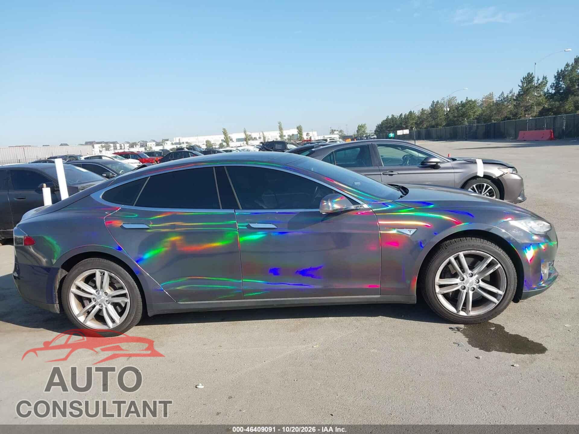 TESLA MODEL S 2015 - 5YJSA1E14FF117300