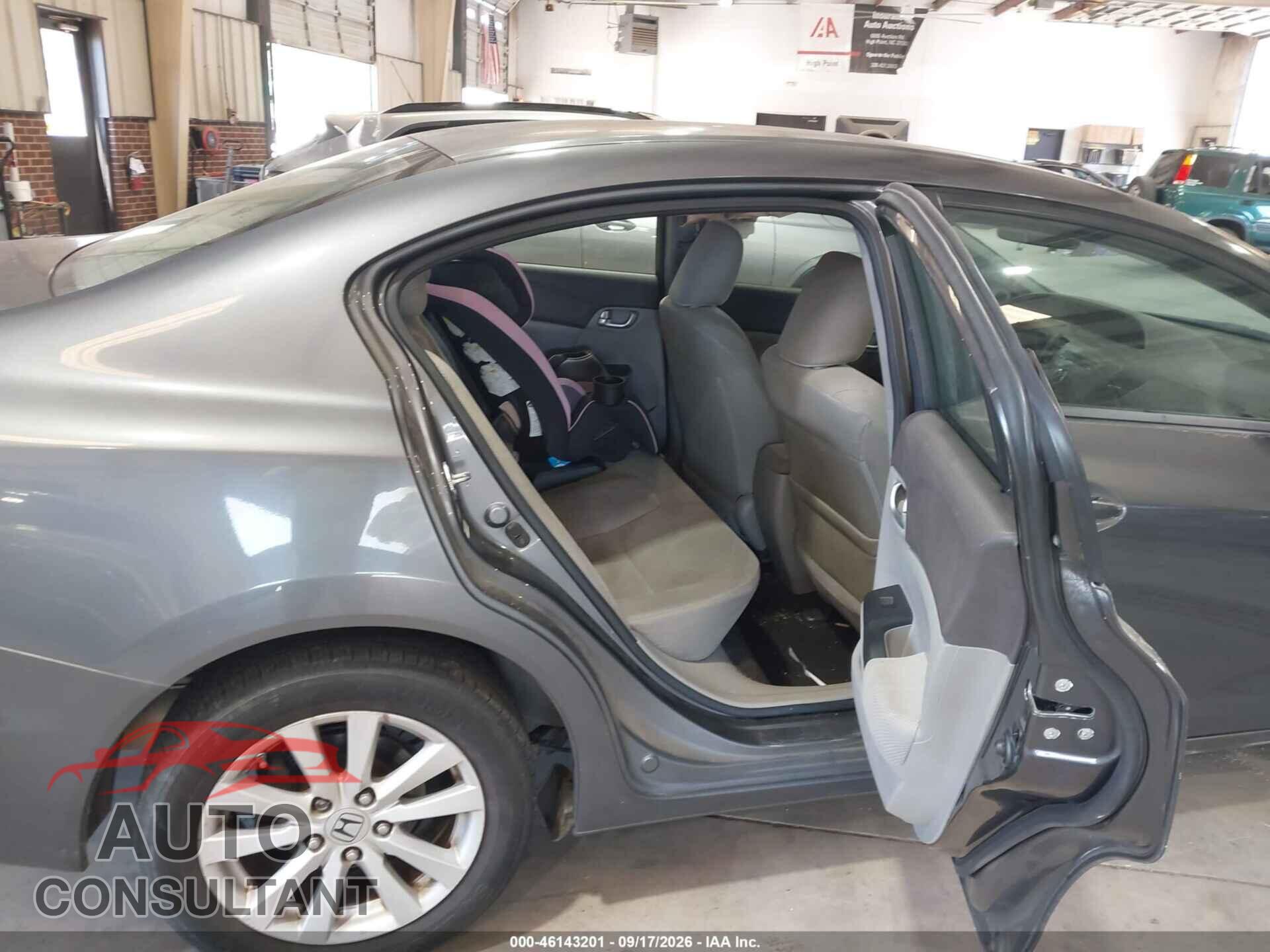 HONDA CIVIC 2012 - 2HGFB2F82CH304803